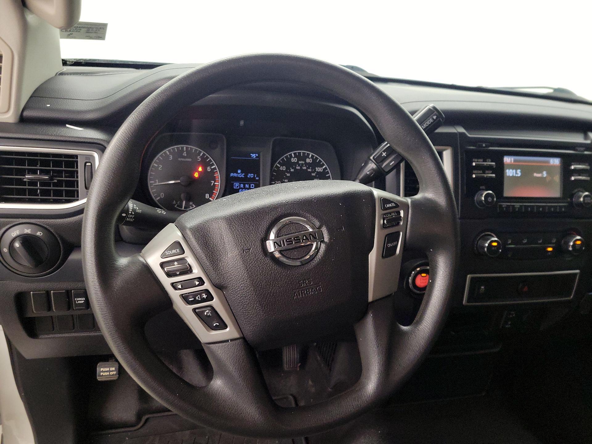 Thumbnail: 2017 Nissan Titan - 10