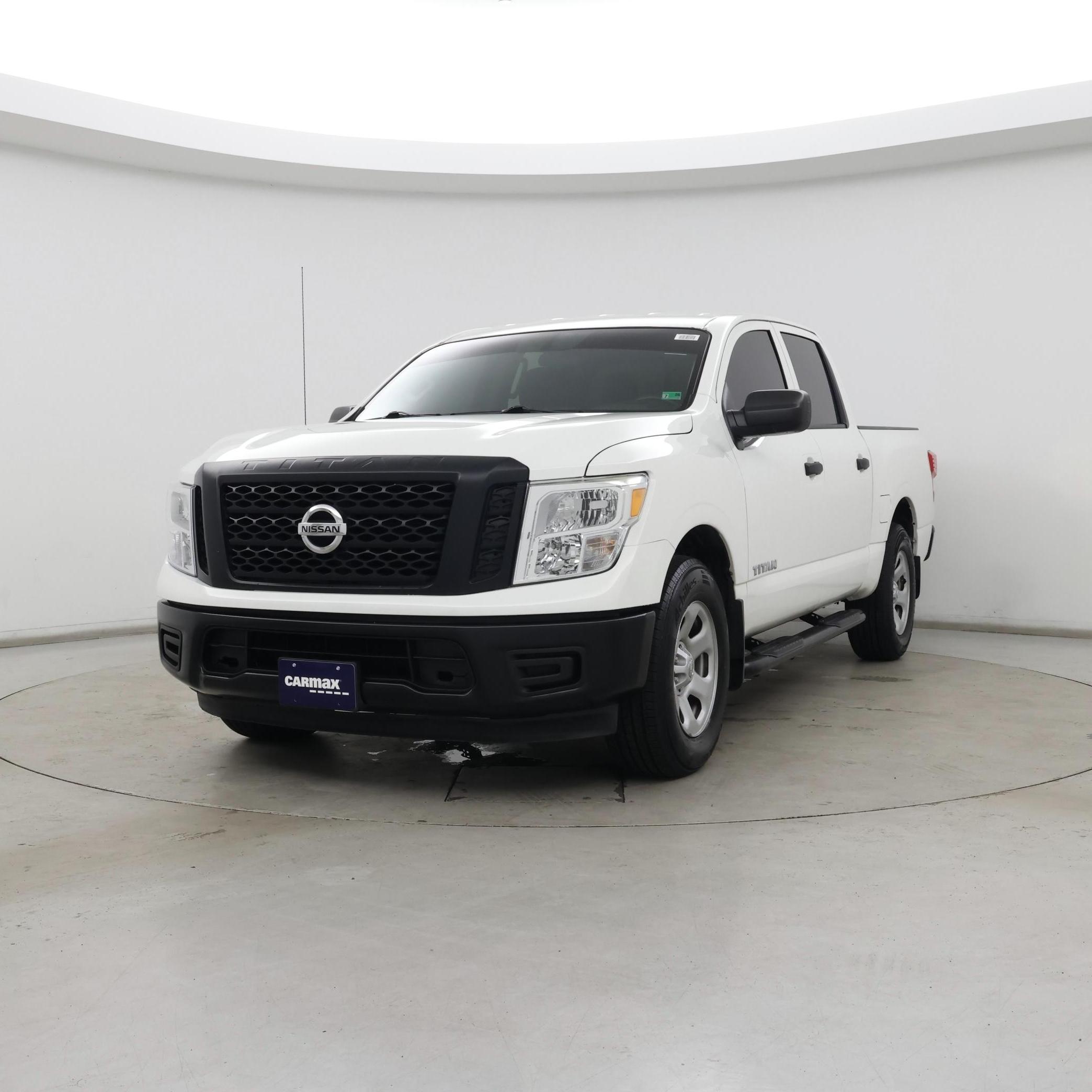 Thumbnail: 2017 Nissan Titan - 4