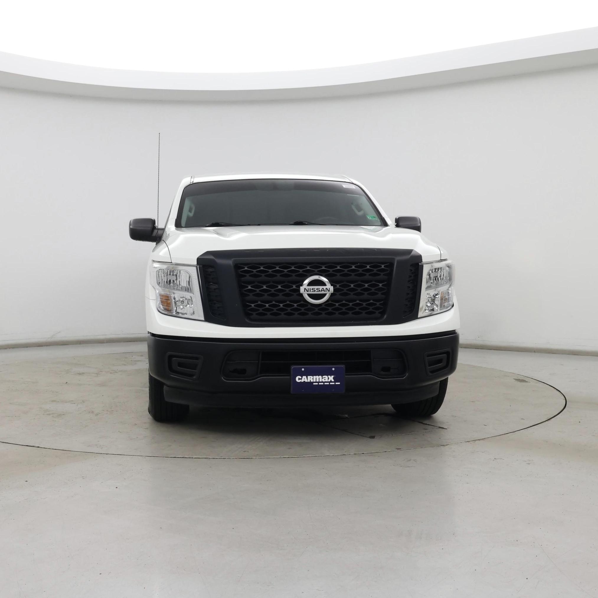 Thumbnail: 2017 Nissan Titan - 5