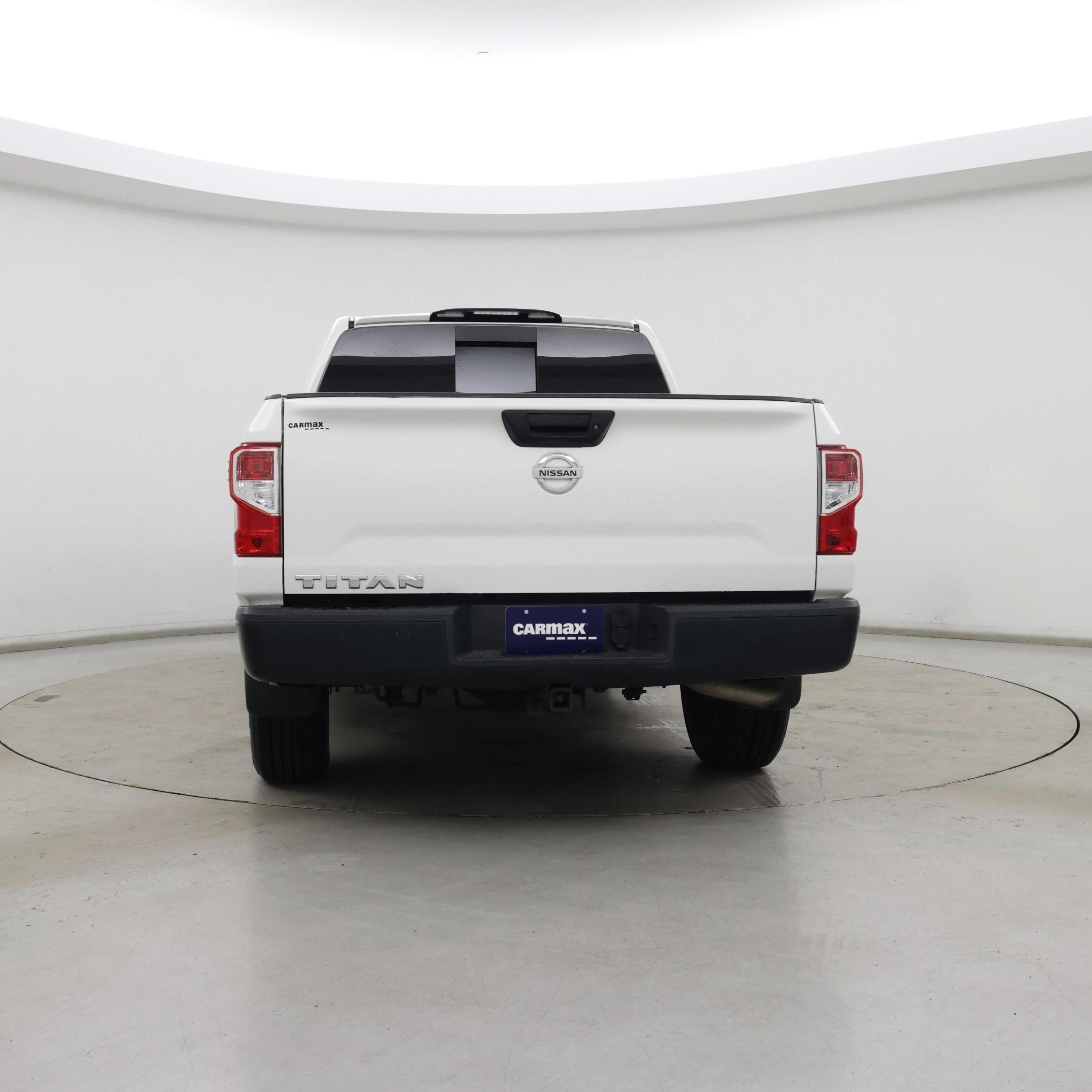 Thumbnail: 2017 Nissan Titan - 6