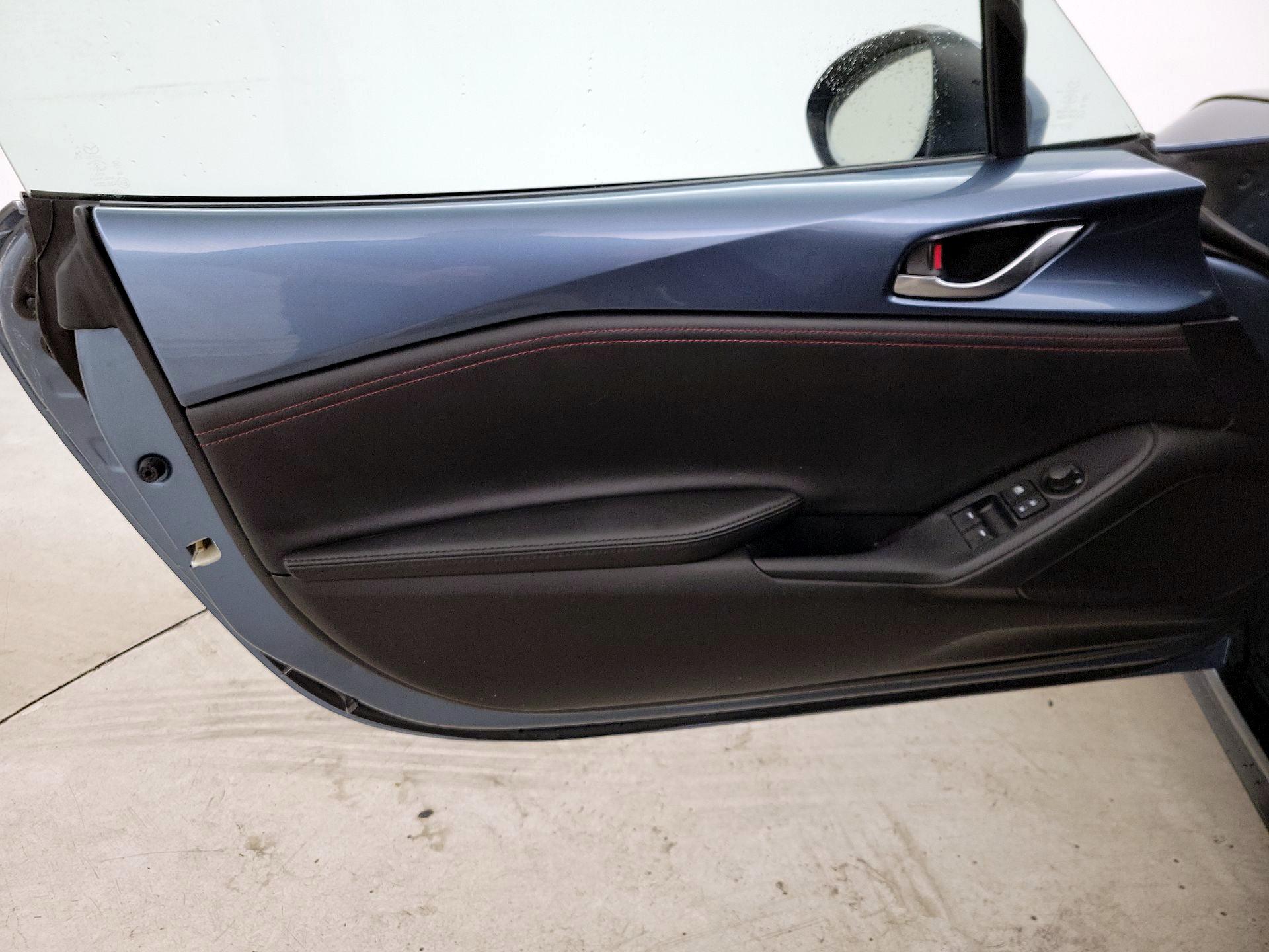 Thumbnail: 2016 Mazda MX-5 Miata - 12