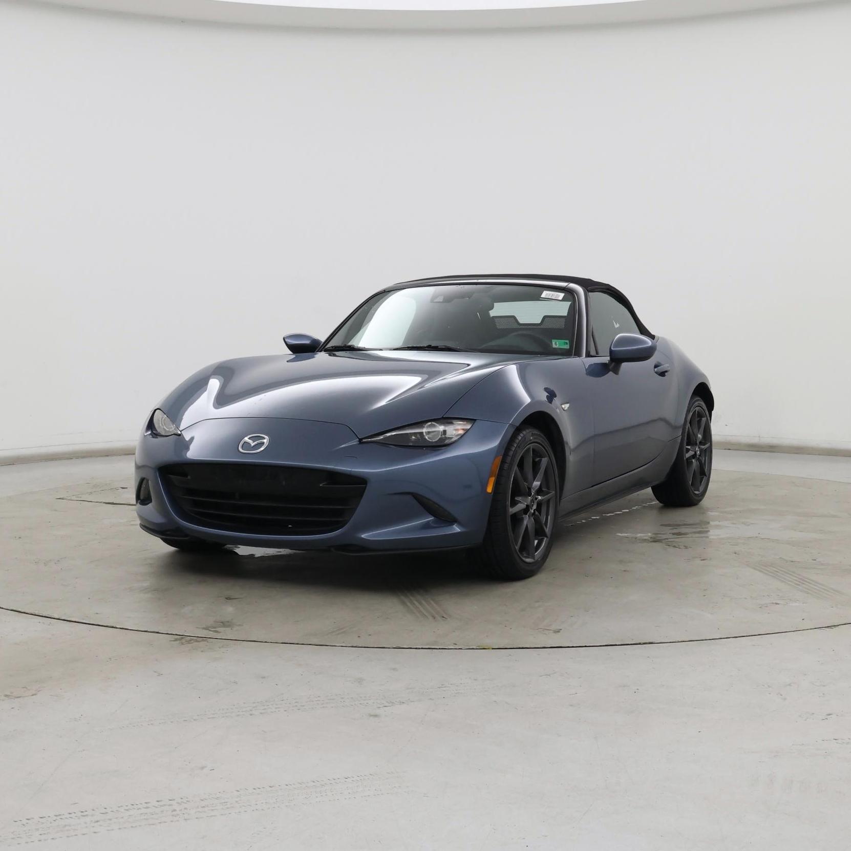 Thumbnail: 2016 Mazda MX-5 Miata - 4