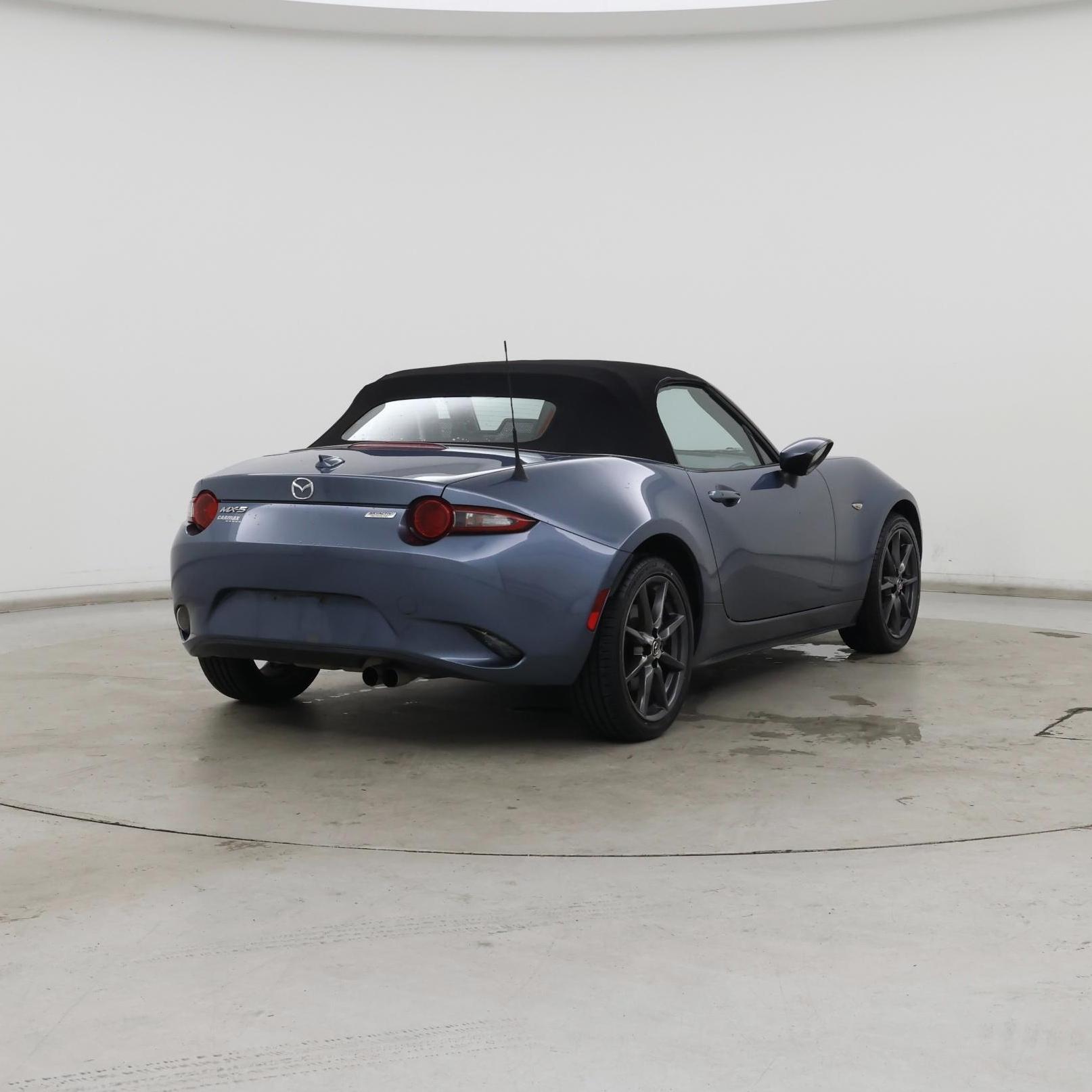 Thumbnail: 2016 Mazda MX-5 Miata - 8