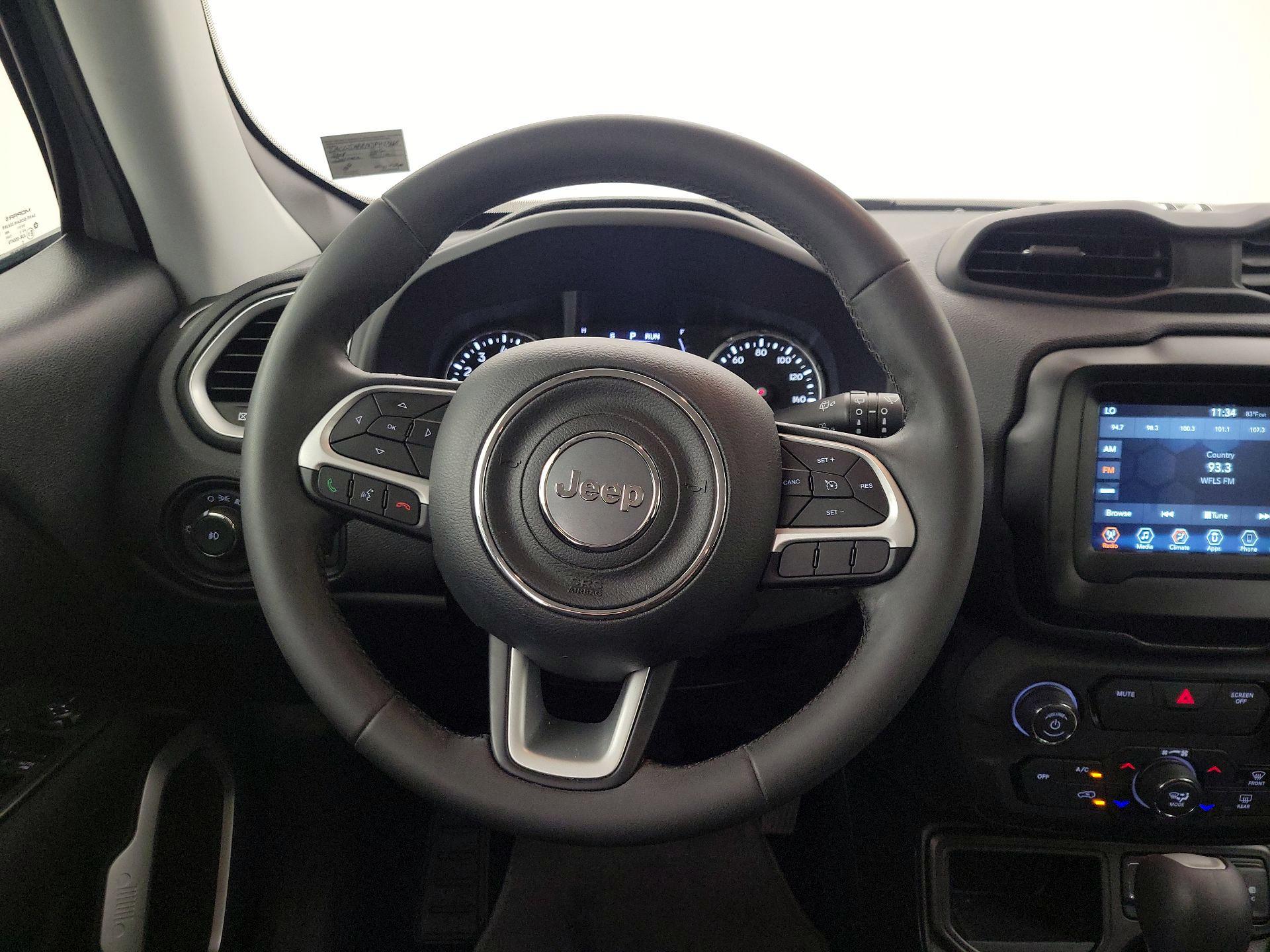 Thumbnail: 2018 Jeep Renegade - 10