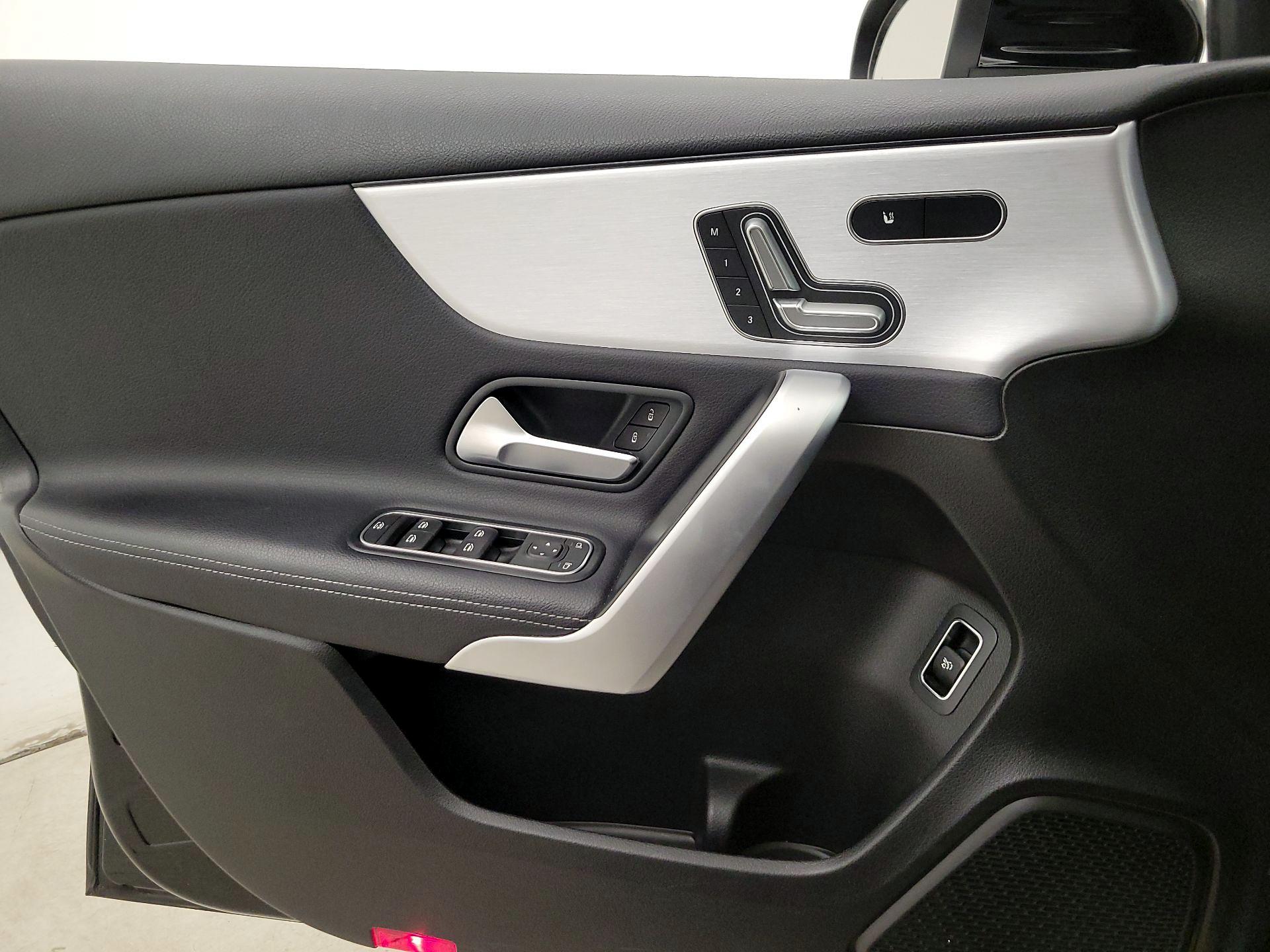 Thumbnail: 2019 Mercedes-Benz A-Class - 12