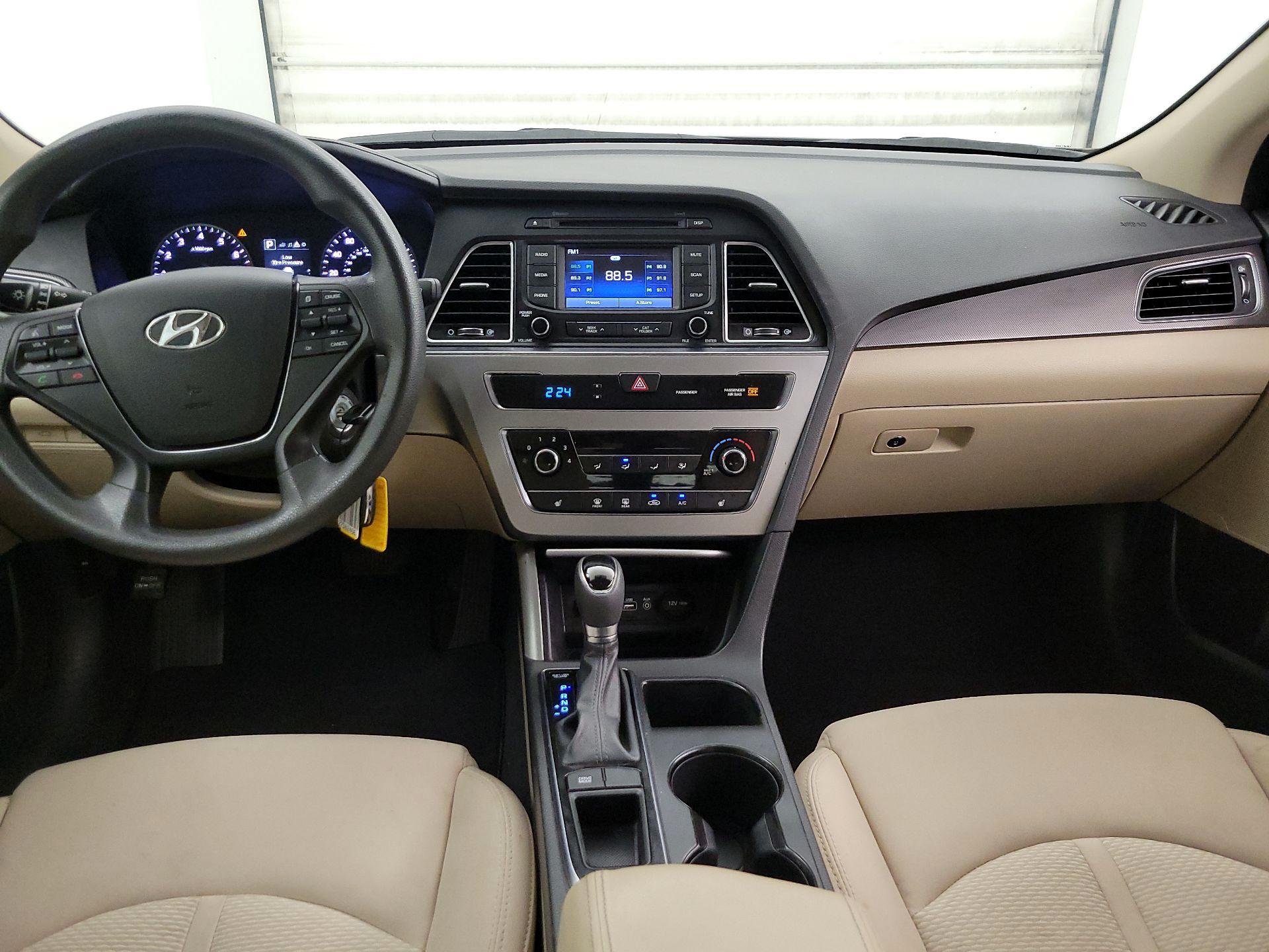 Thumbnail: 2015 Hyundai Sonata - 9