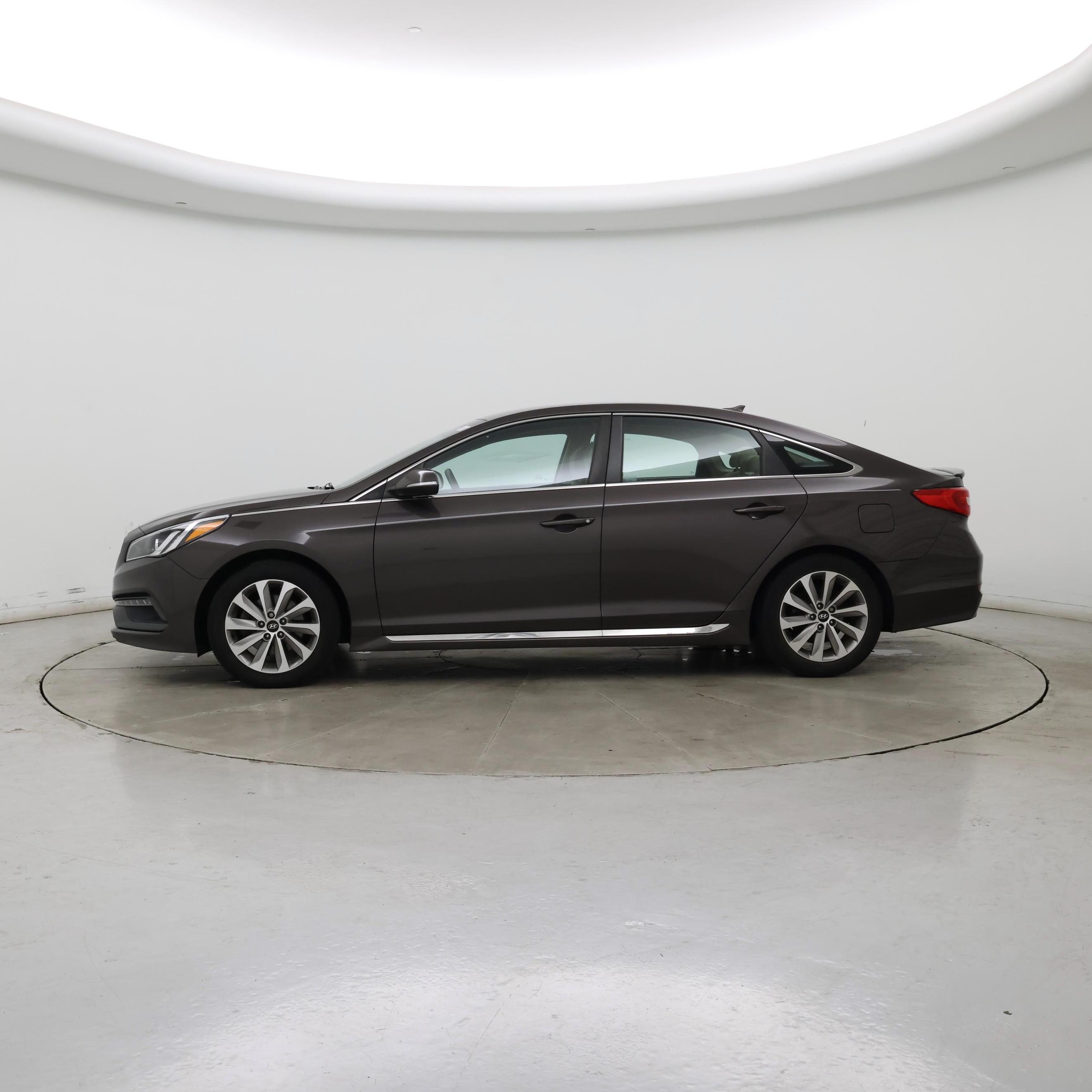 Thumbnail: 2015 Hyundai Sonata - 3