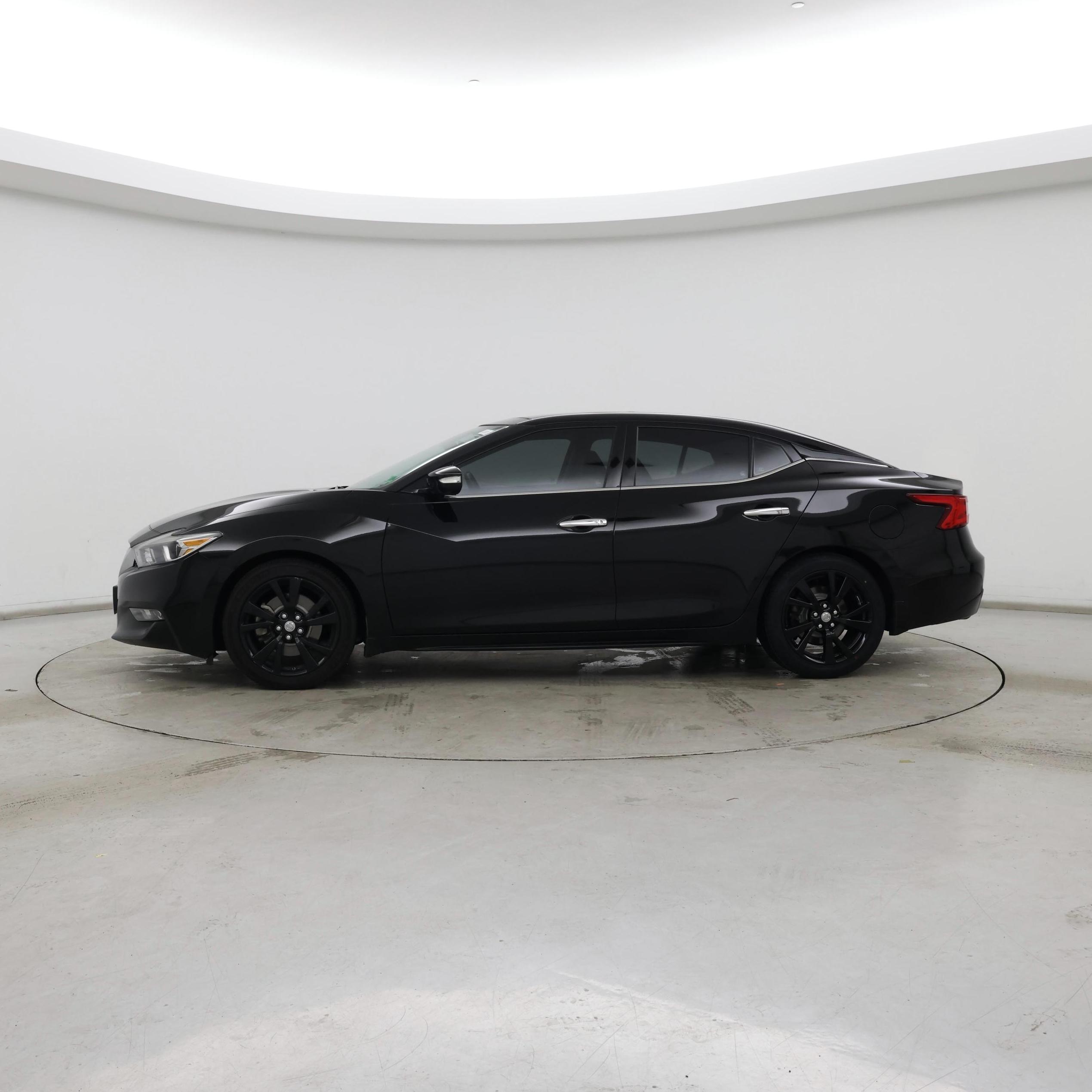 Thumbnail: 2017 Nissan Maxima - 3
