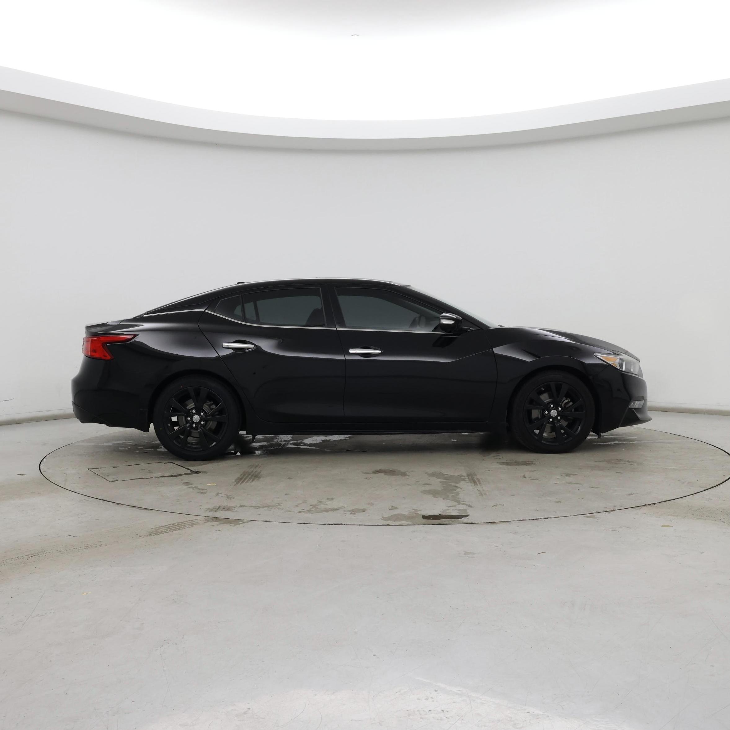 Thumbnail: 2017 Nissan Maxima - 7
