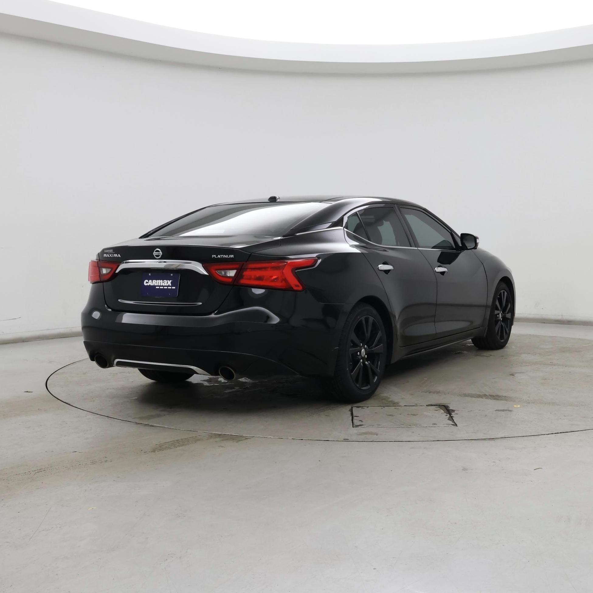Thumbnail: 2017 Nissan Maxima - 8