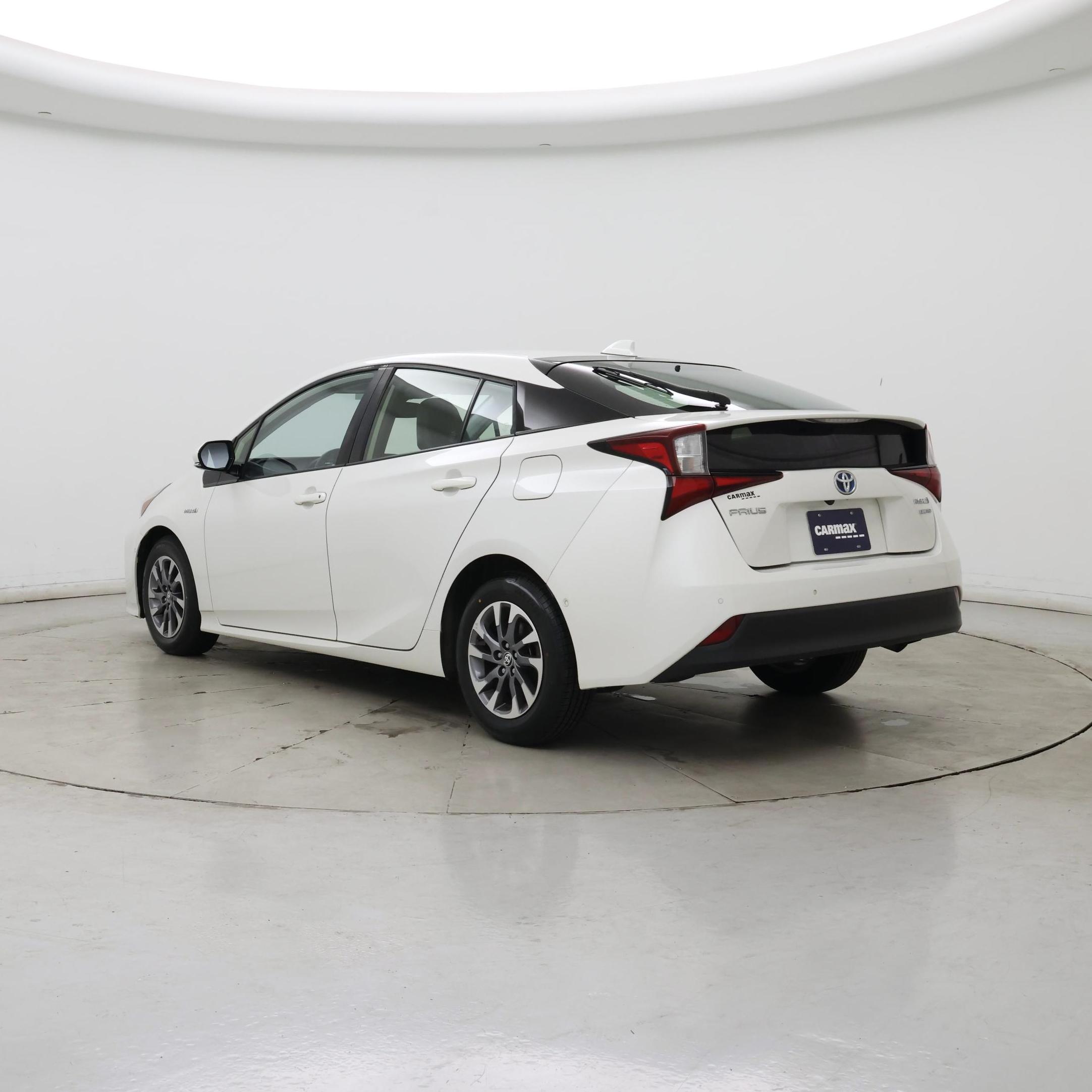 Thumbnail: 2020 Toyota Prius - 2