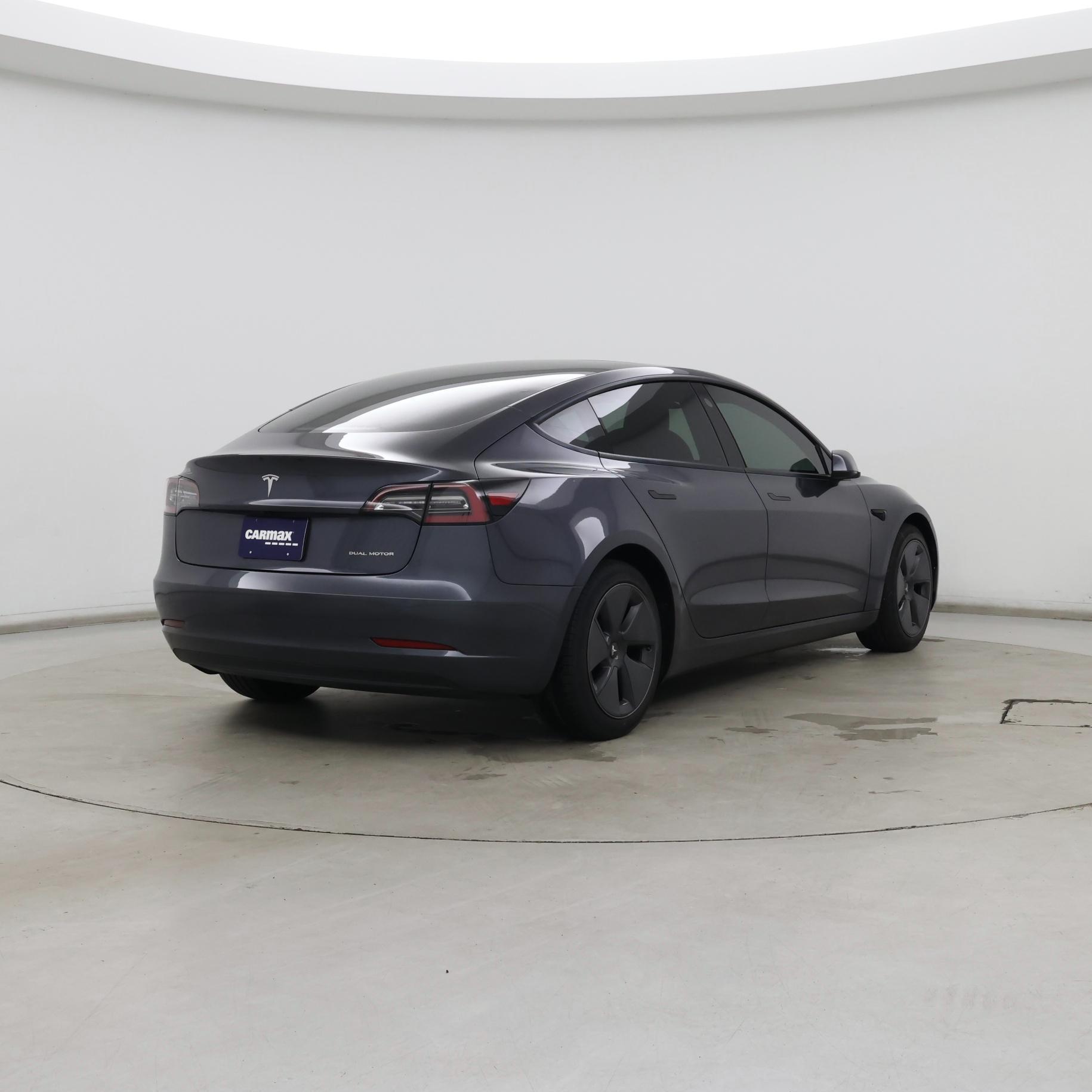 Thumbnail: 2023 Tesla Model 3 - 8