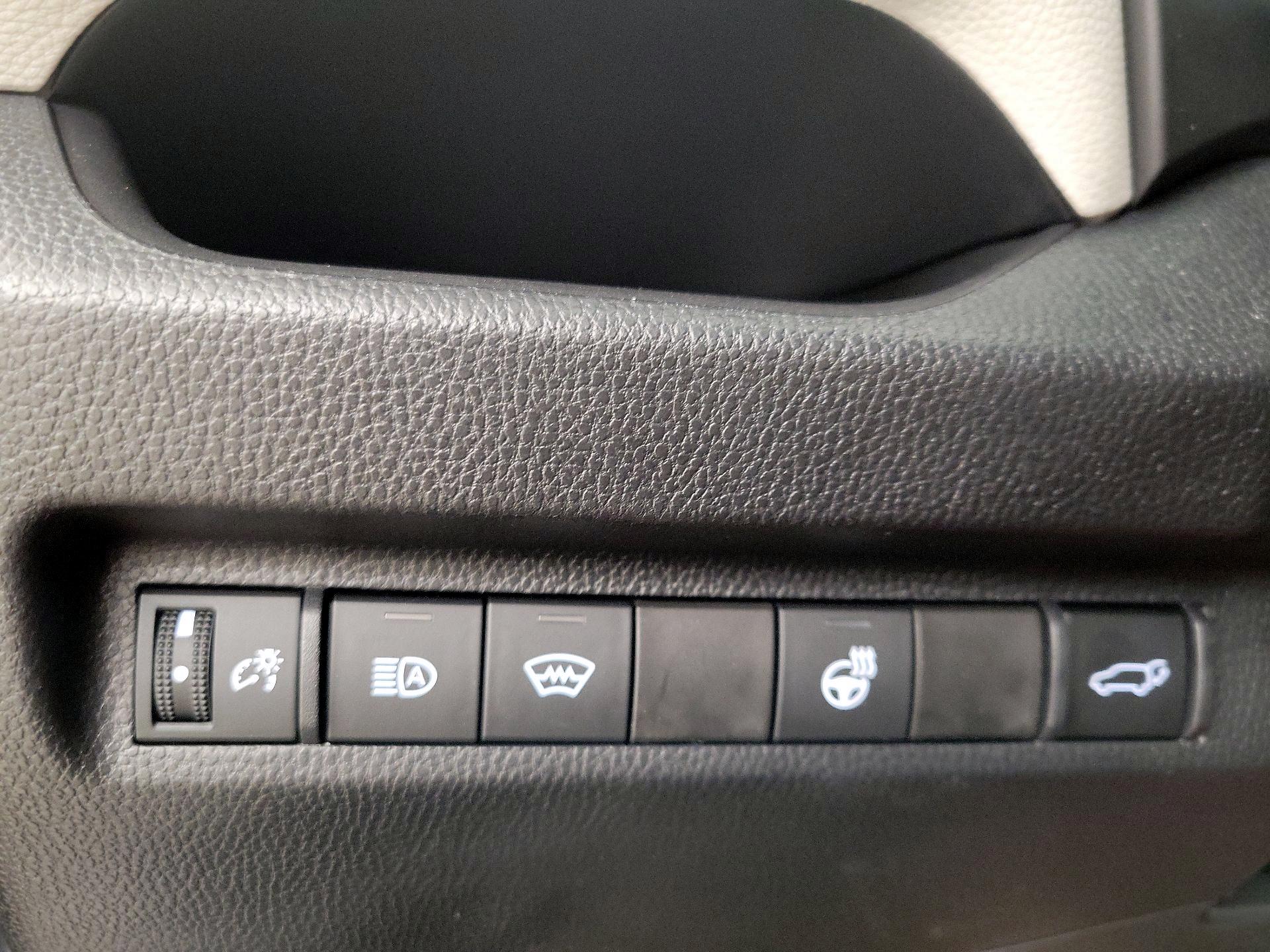 Thumbnail: 2023 Toyota RAV4 - 13