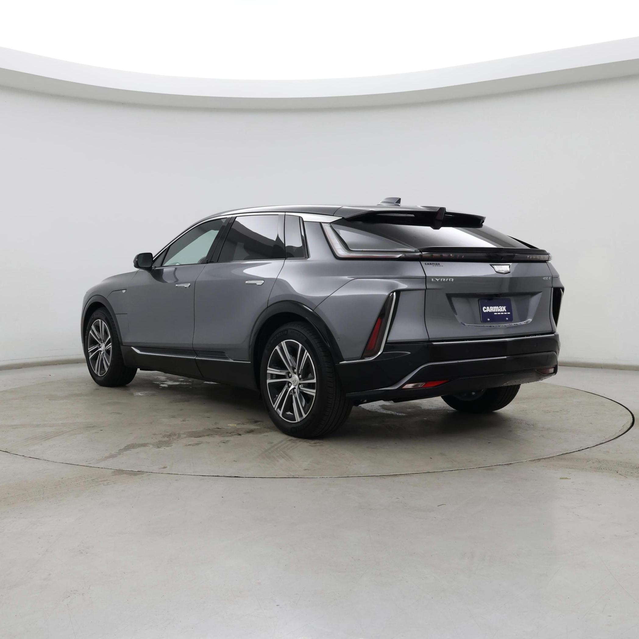 Thumbnail: 2023 Cadillac Lyriq - 2