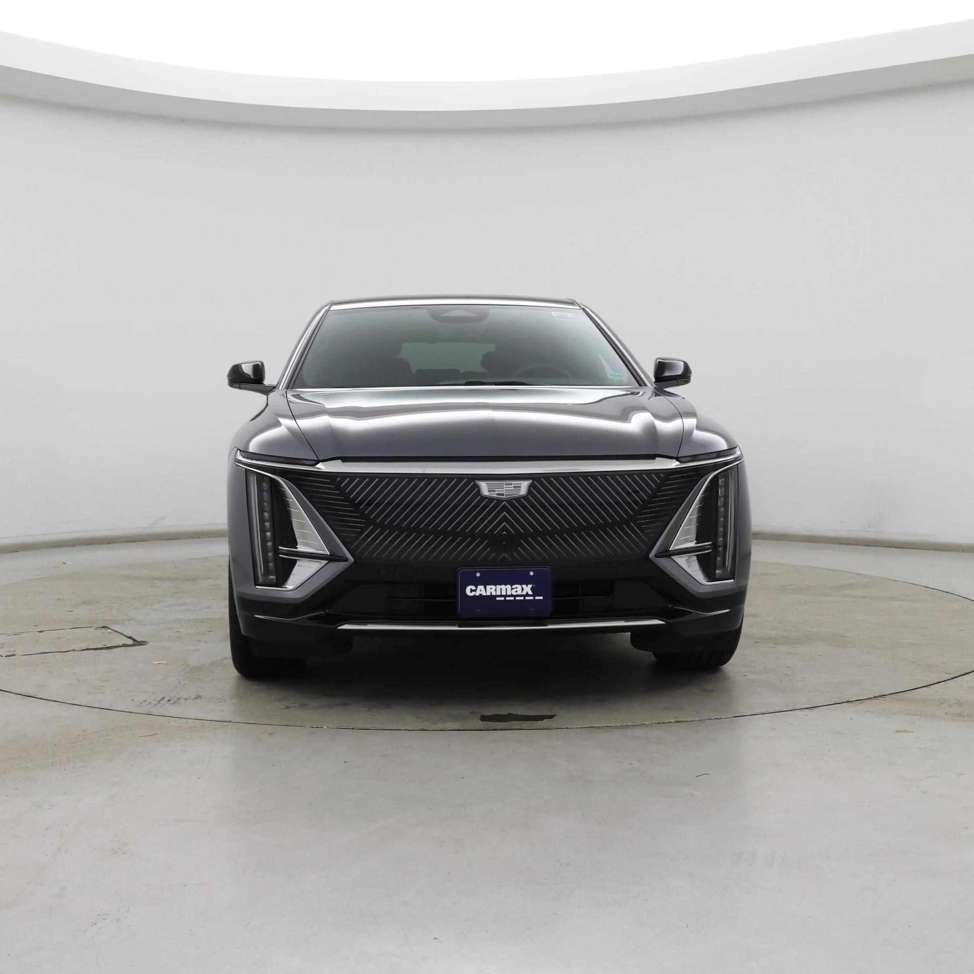 Thumbnail: 2023 Cadillac Lyriq - 5
