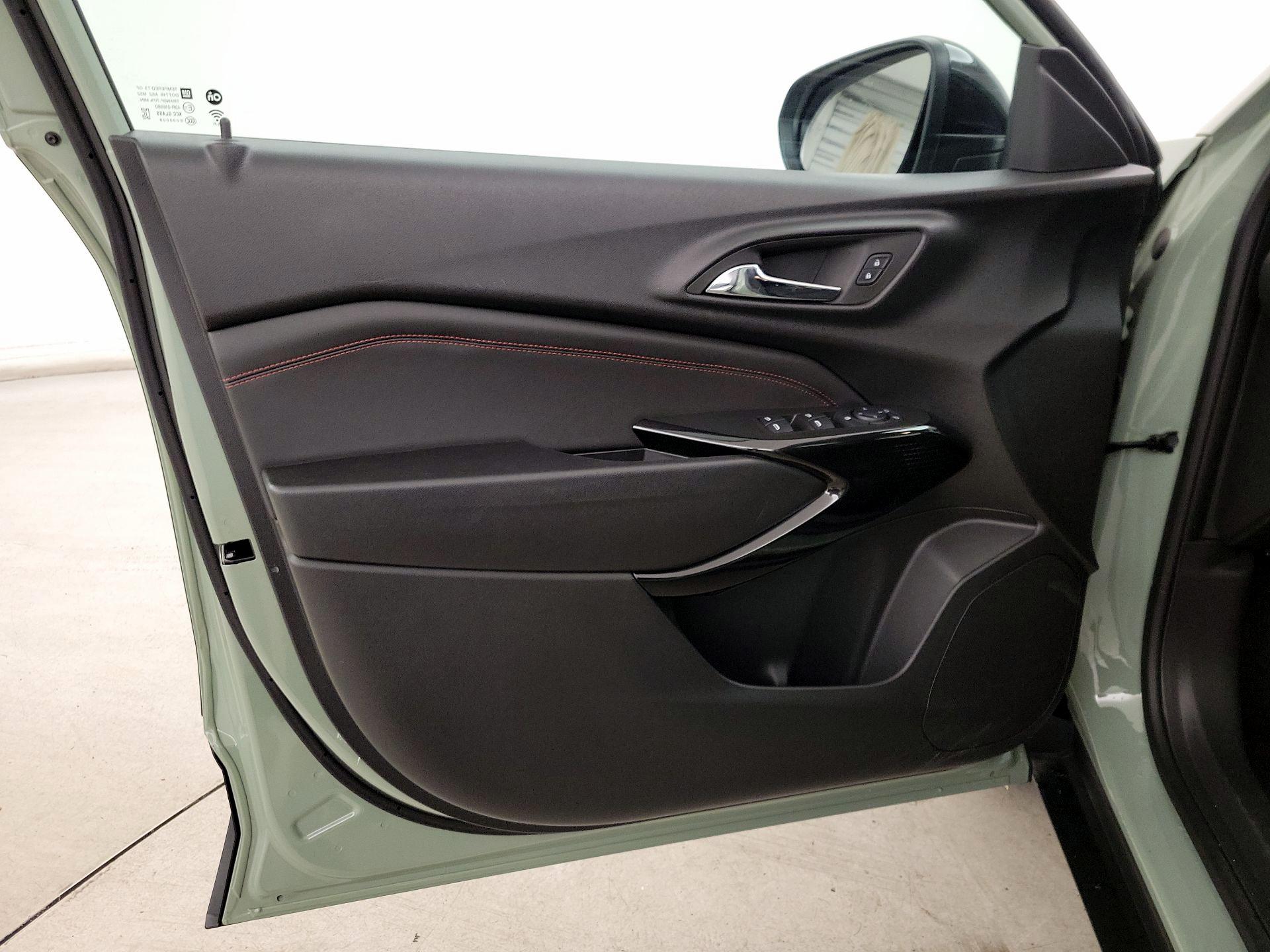 Thumbnail: 2024 Chevrolet Trax - 12