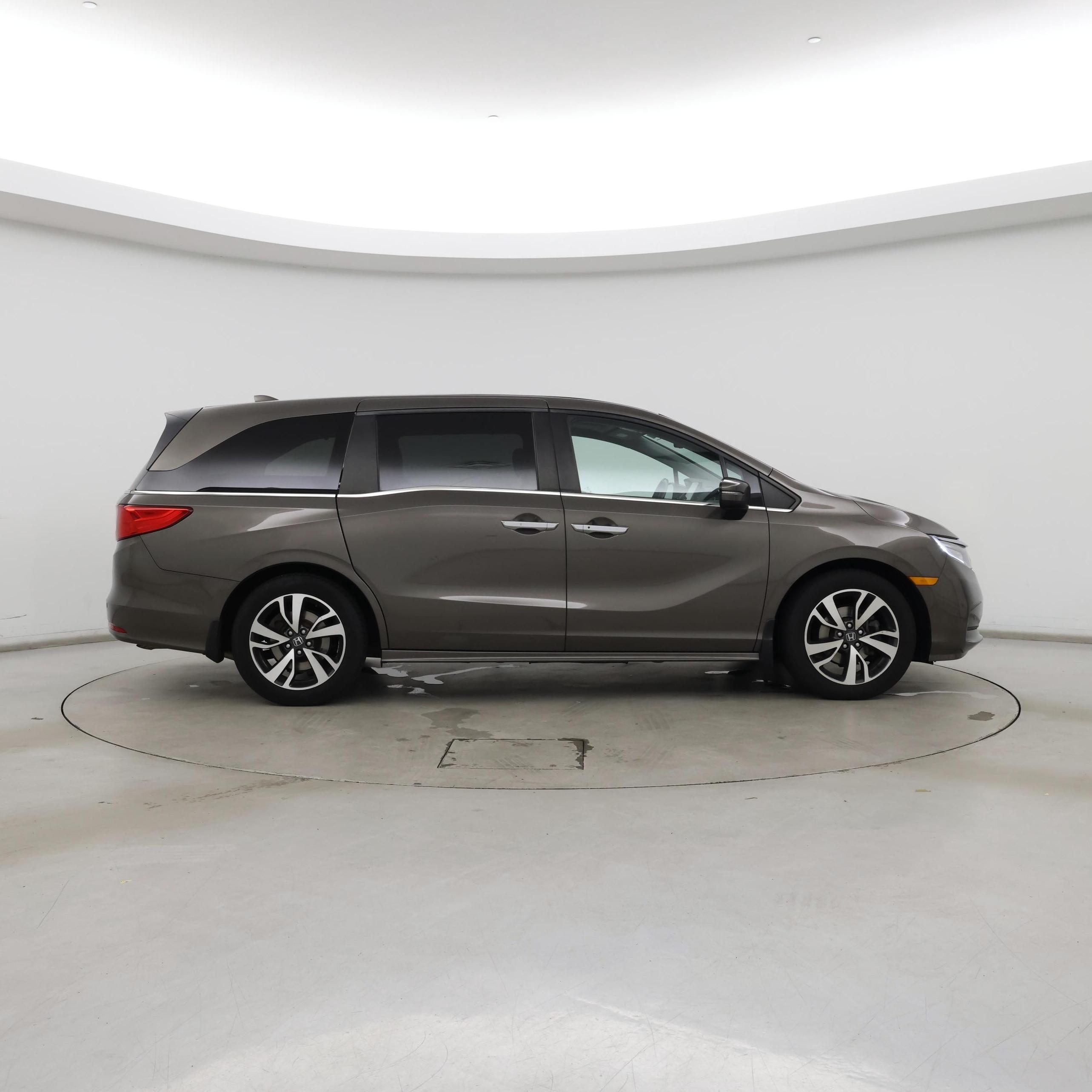 Thumbnail: 2022 Honda Odyssey - 7