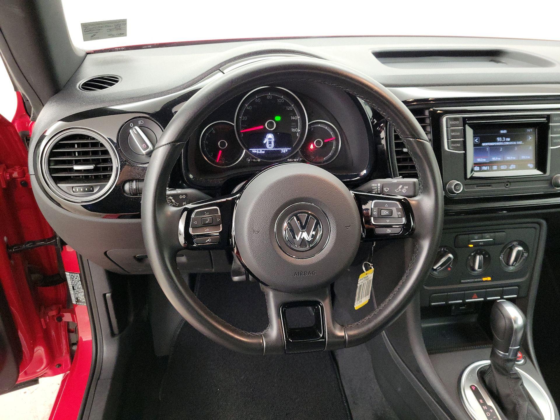 Thumbnail: 2019 Volkswagen Beetle - 10