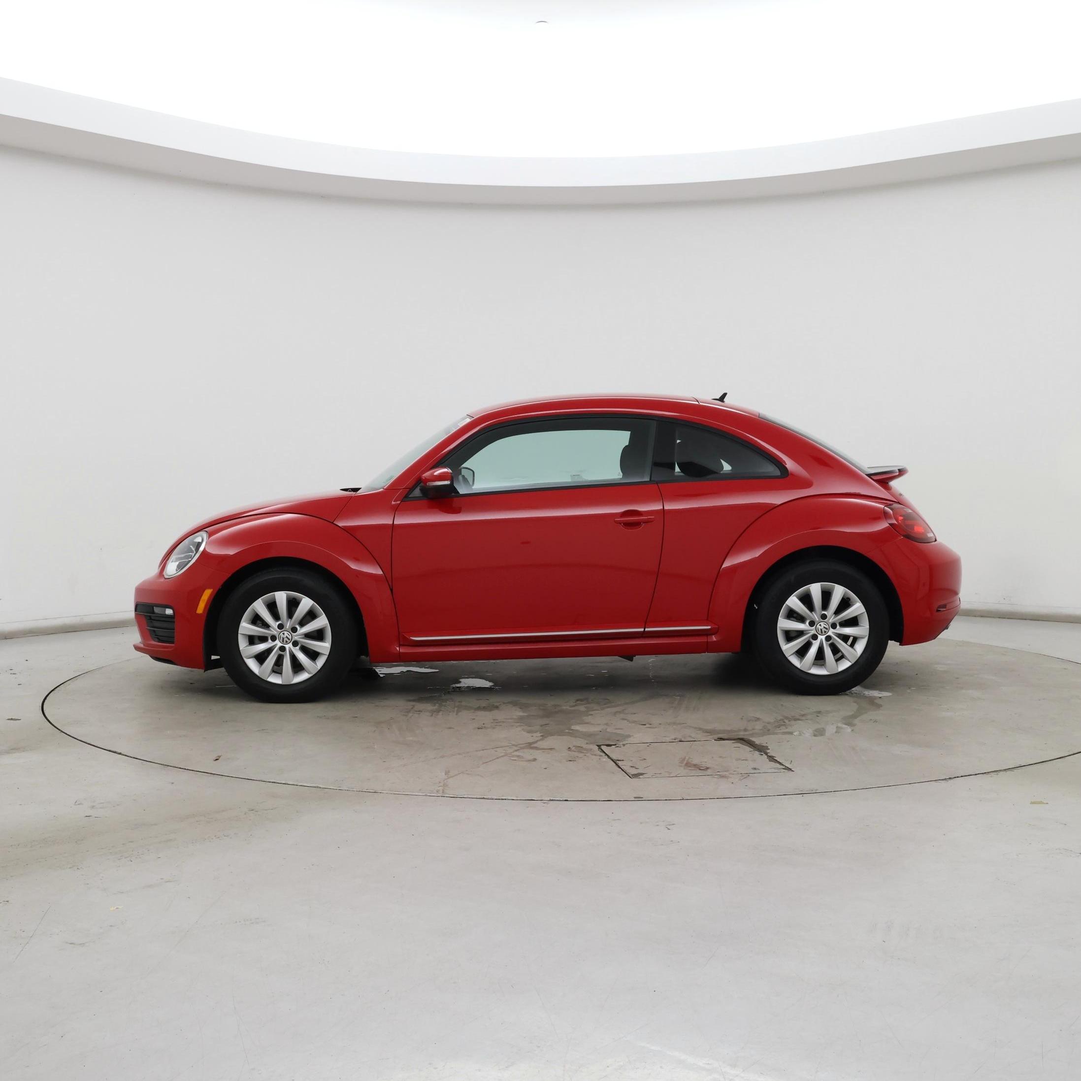 Thumbnail: 2019 Volkswagen Beetle - 3