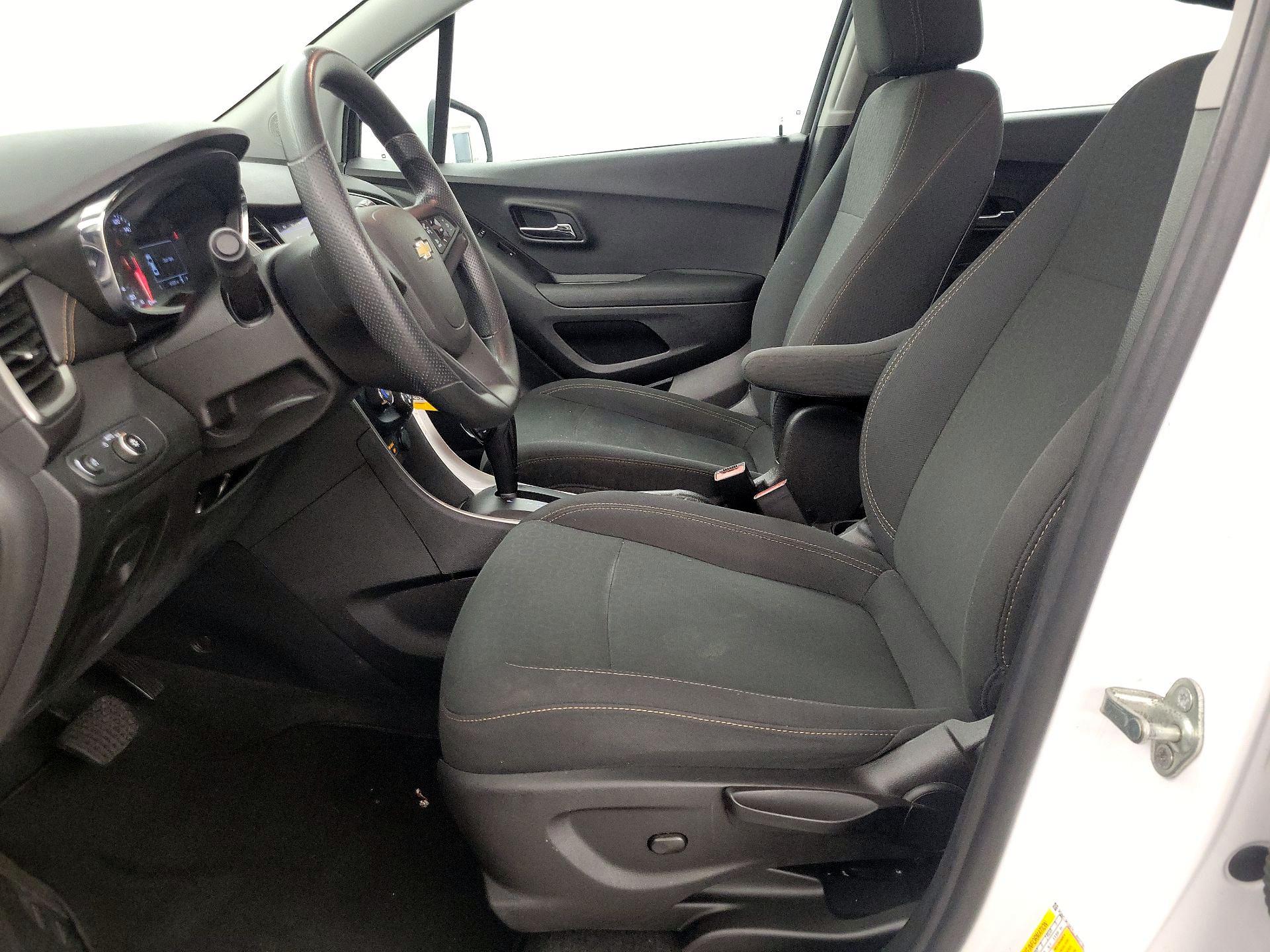 Thumbnail: 2020 Chevrolet Trax - 11