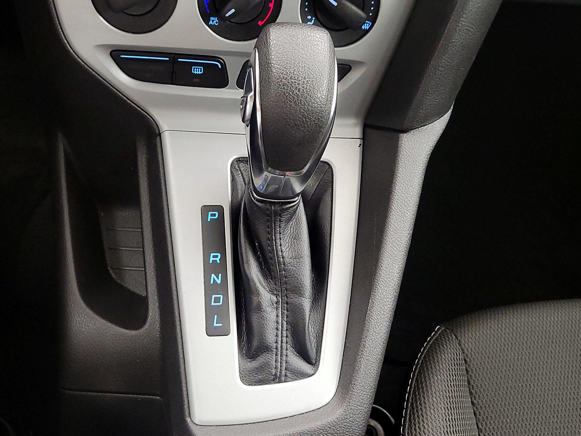 Thumbnail: 2013 Ford Focus - 16