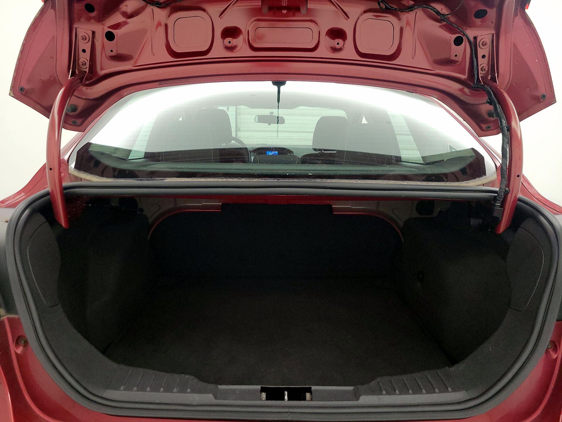 Thumbnail: 2013 Ford Focus - 19