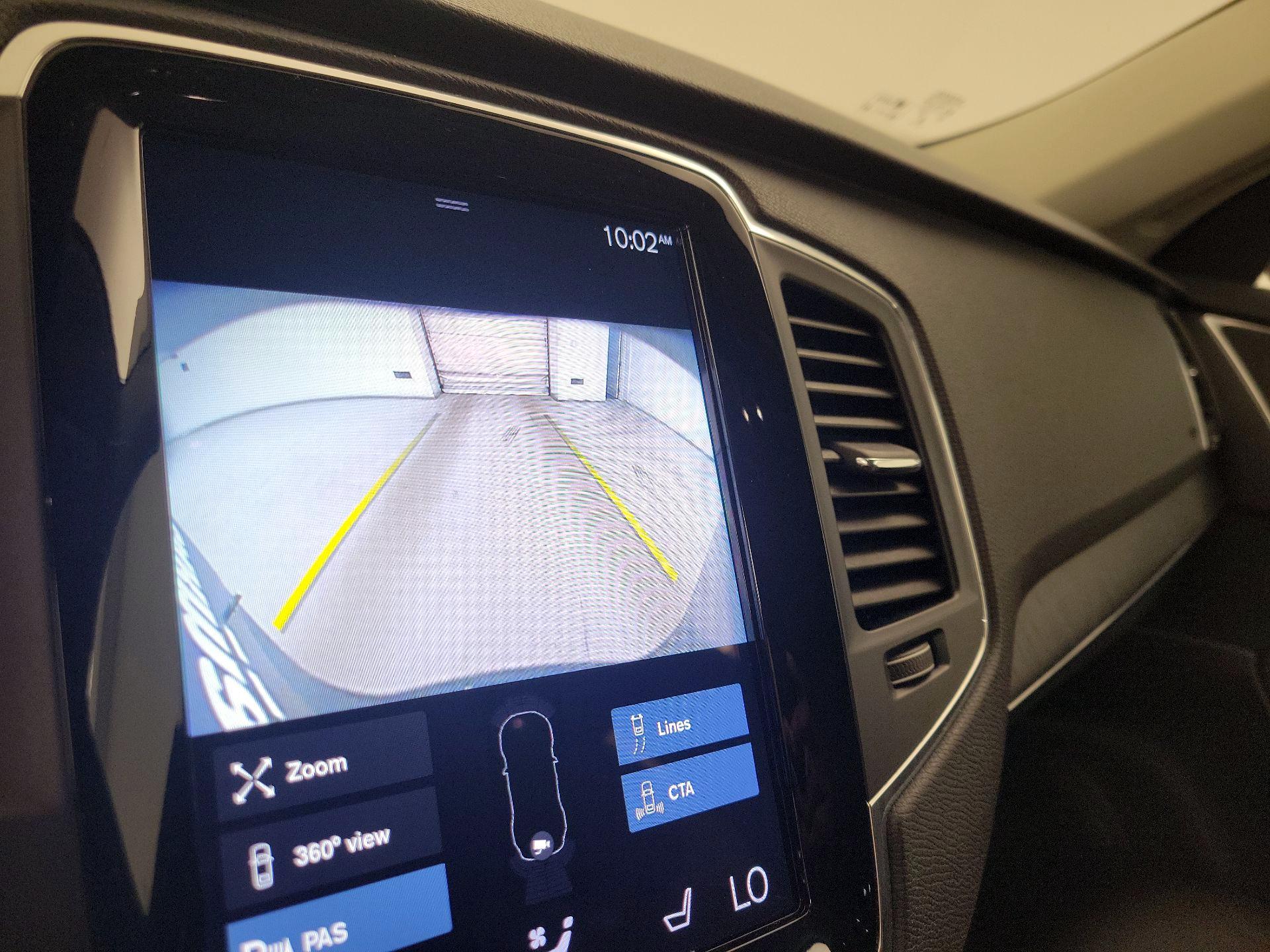 Thumbnail: 2020 Volvo XC90 - 15