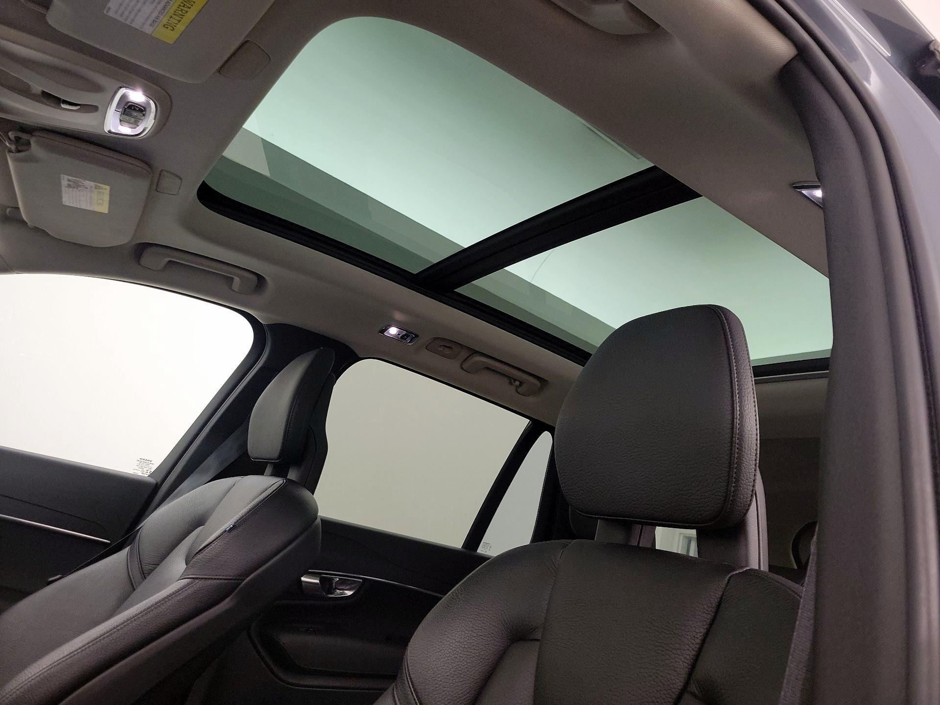 Thumbnail: 2020 Volvo XC90 - 20
