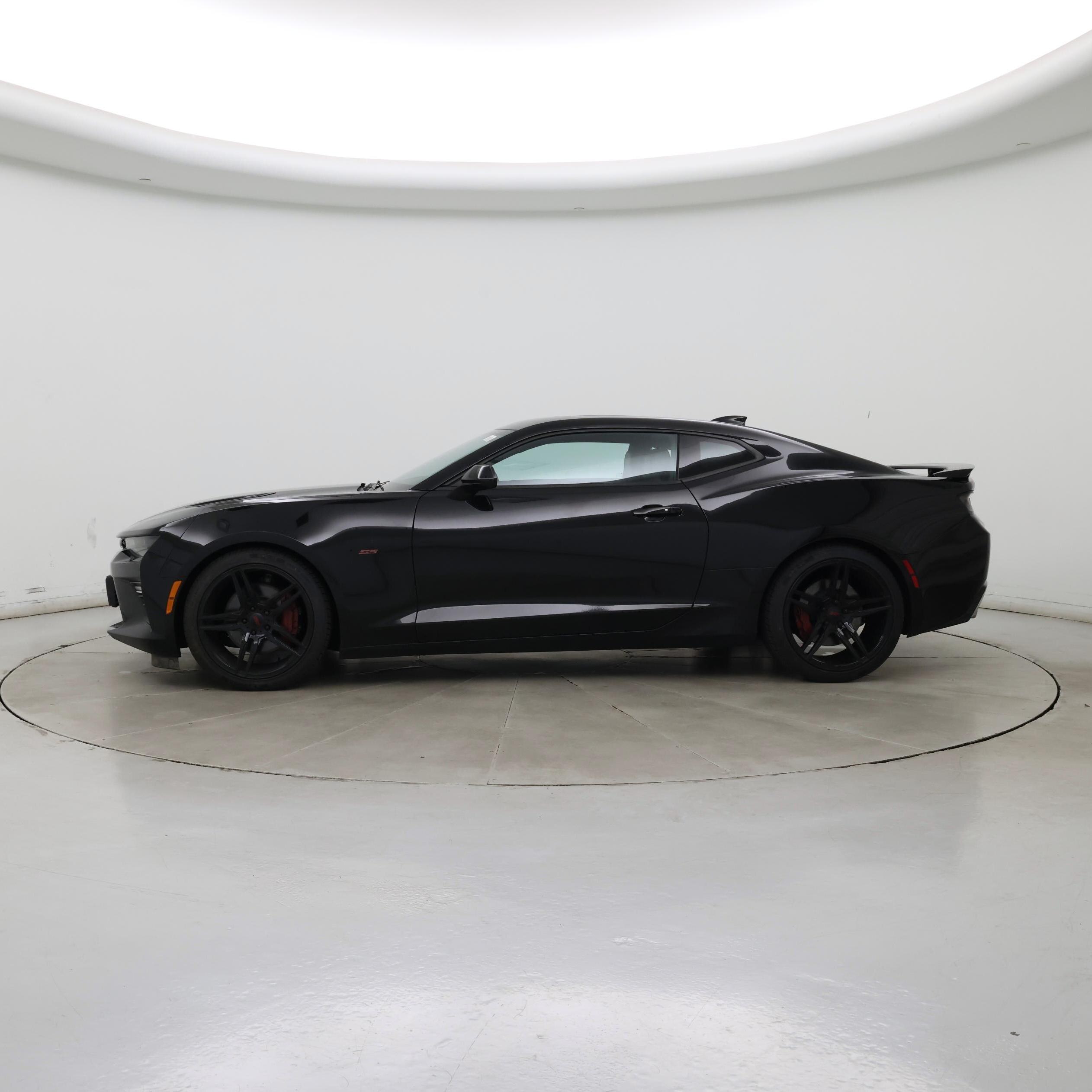 Thumbnail: 2018 Chevrolet Camaro - 3