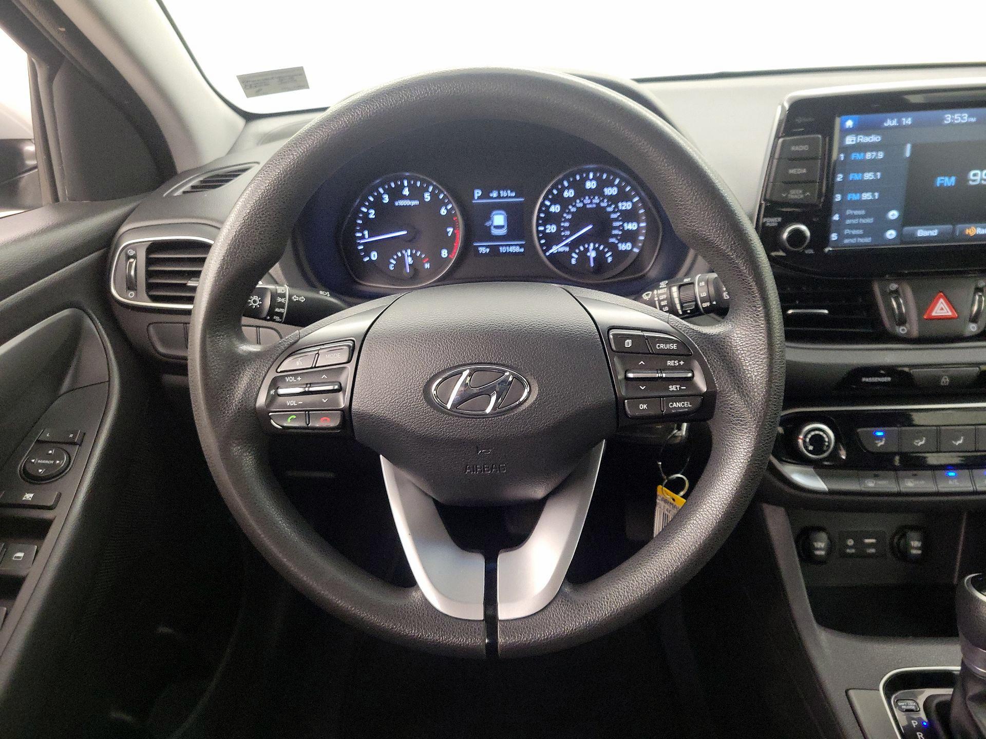 Thumbnail: 2019 Hyundai Elantra - 10