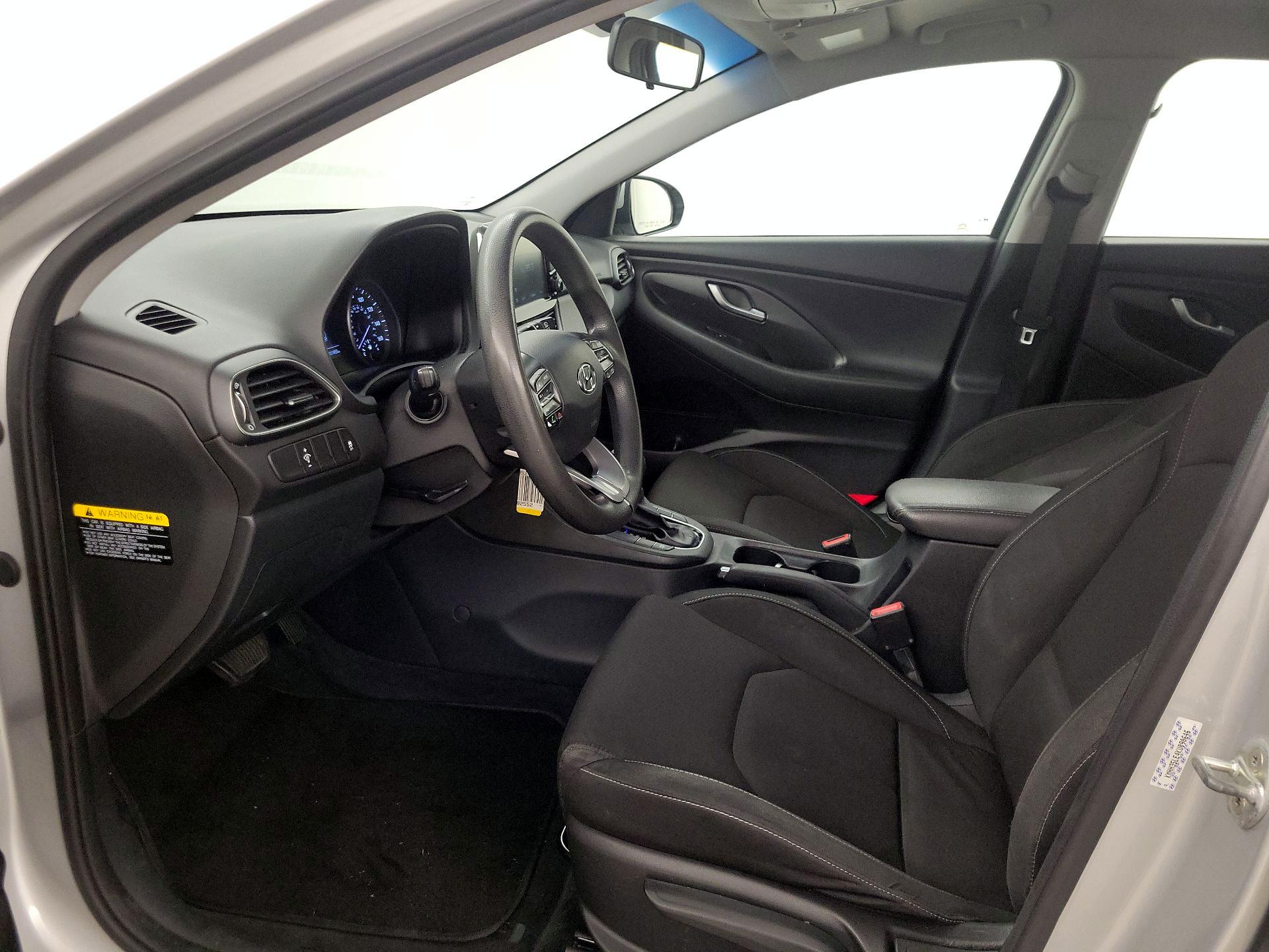 Thumbnail: 2019 Hyundai Elantra - 11