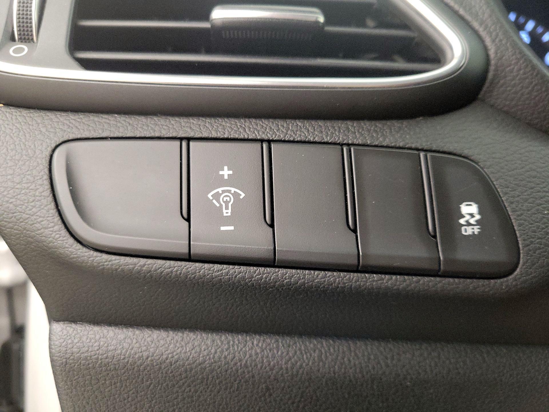 Thumbnail: 2019 Hyundai Elantra - 13