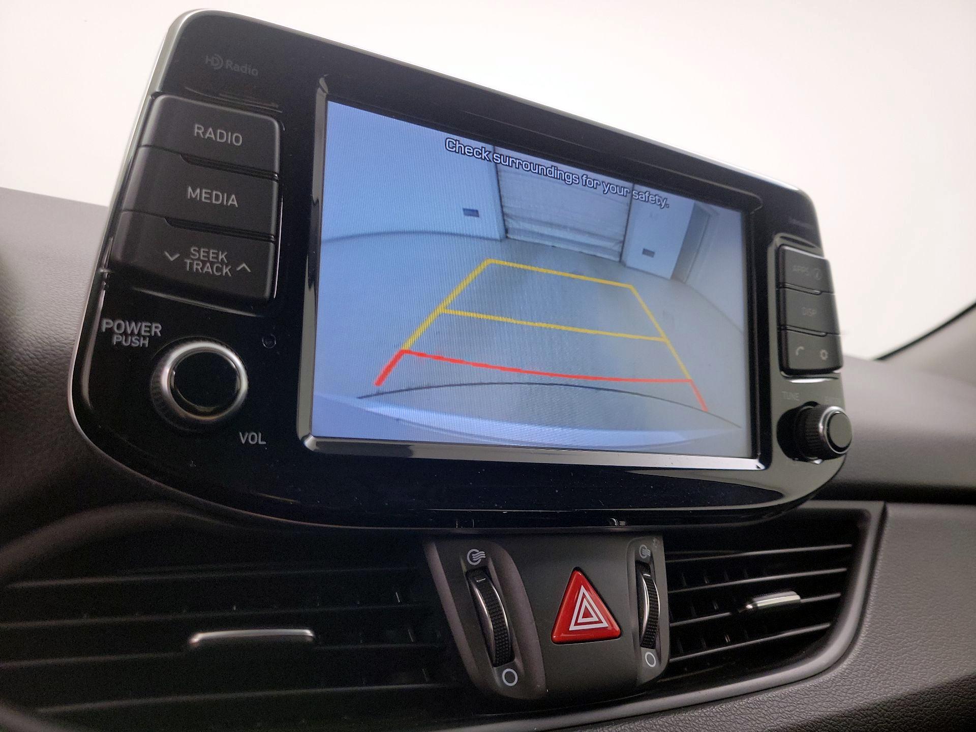 Thumbnail: 2019 Hyundai Elantra - 14