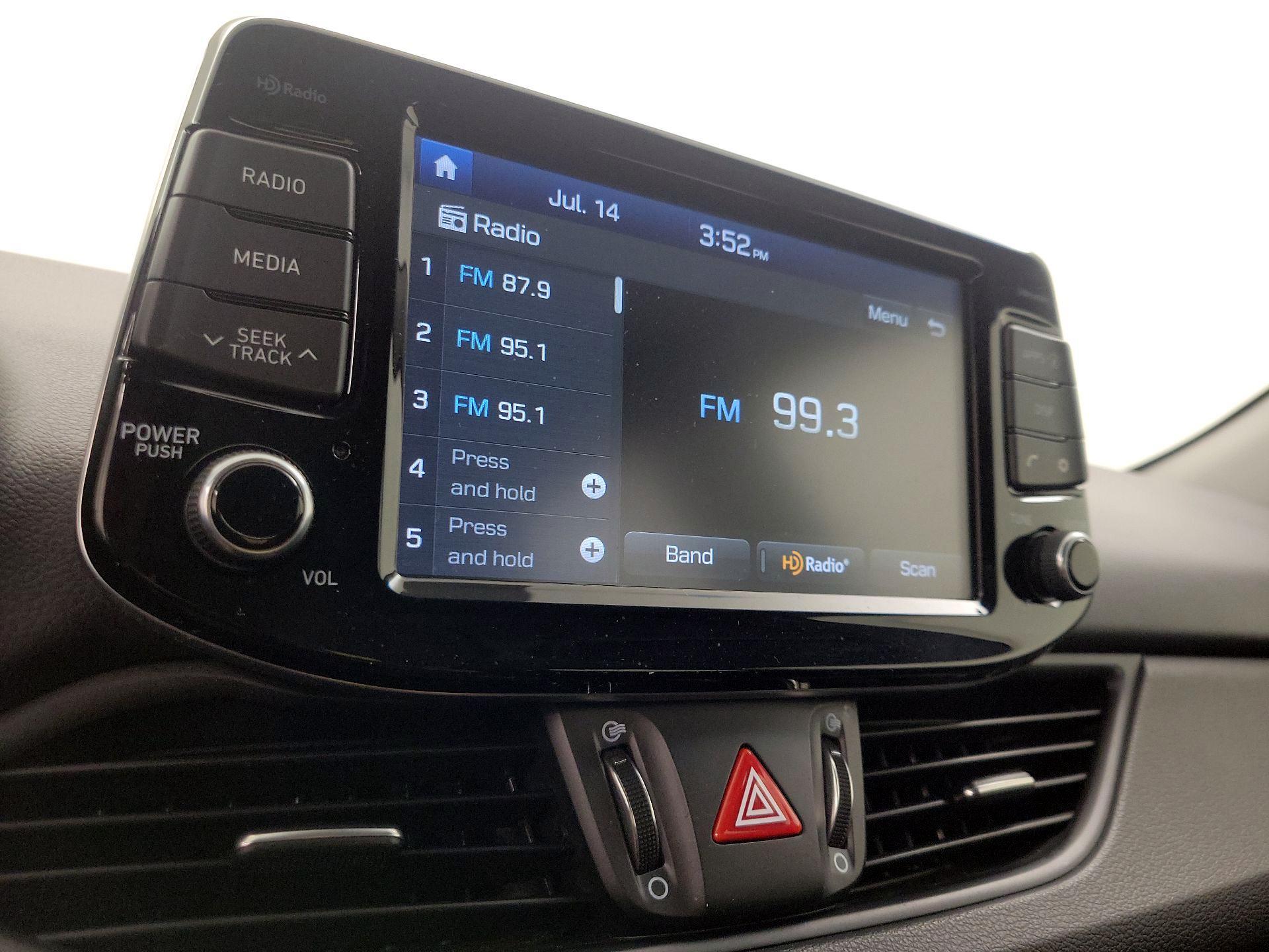 Thumbnail: 2019 Hyundai Elantra - 15