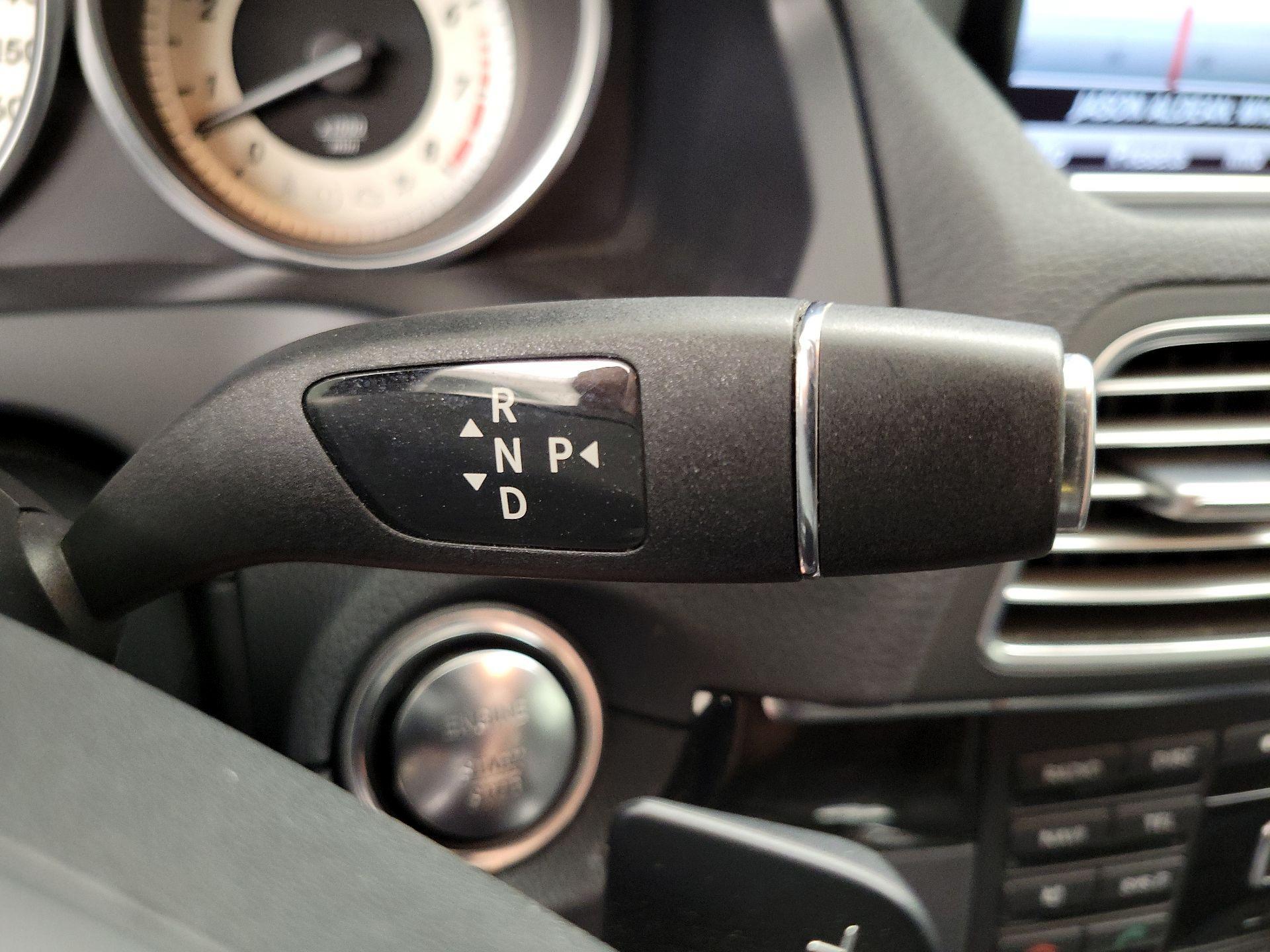 Thumbnail: 2014 Mercedes-Benz E-Class - 18