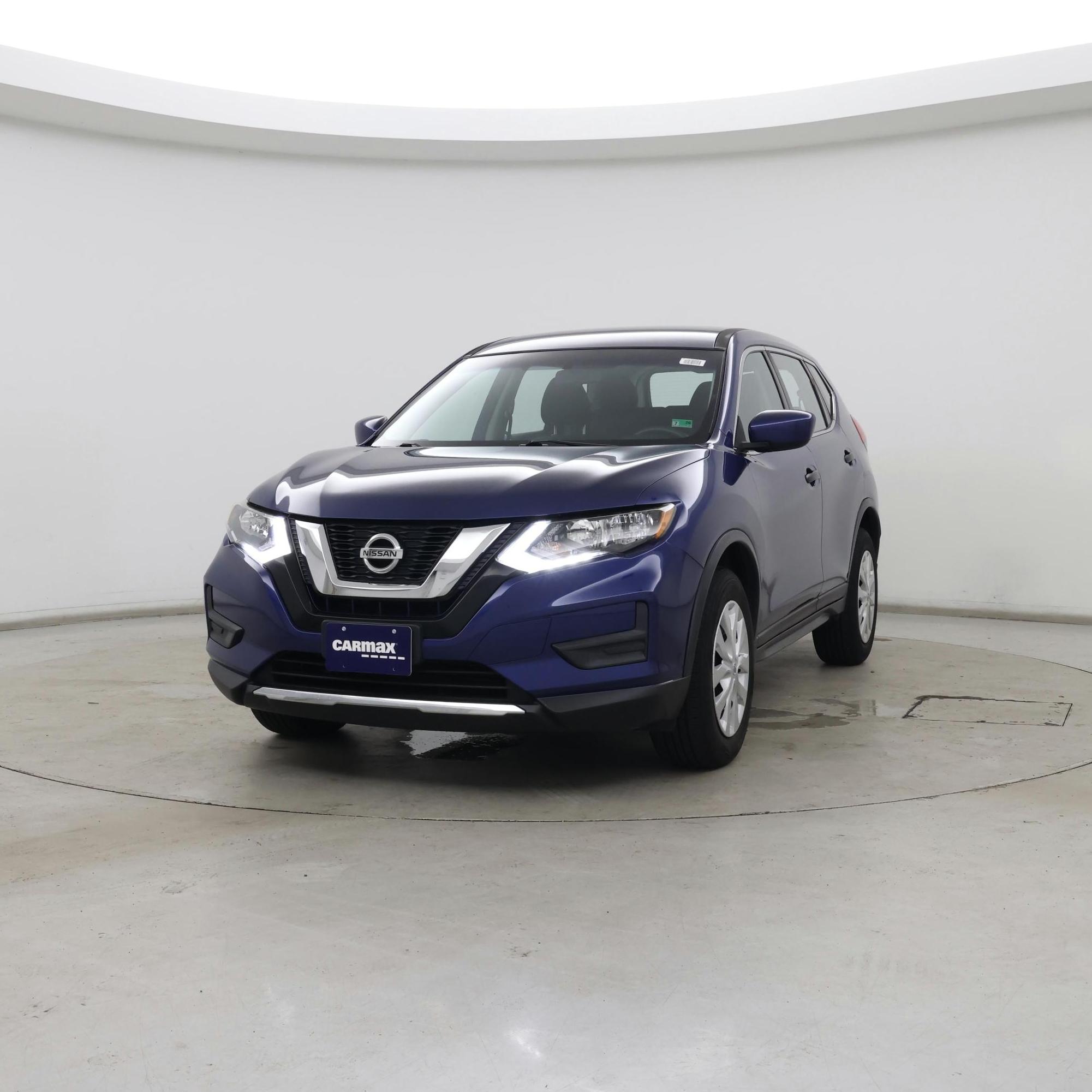 Thumbnail: 2017 Nissan Rogue - 4