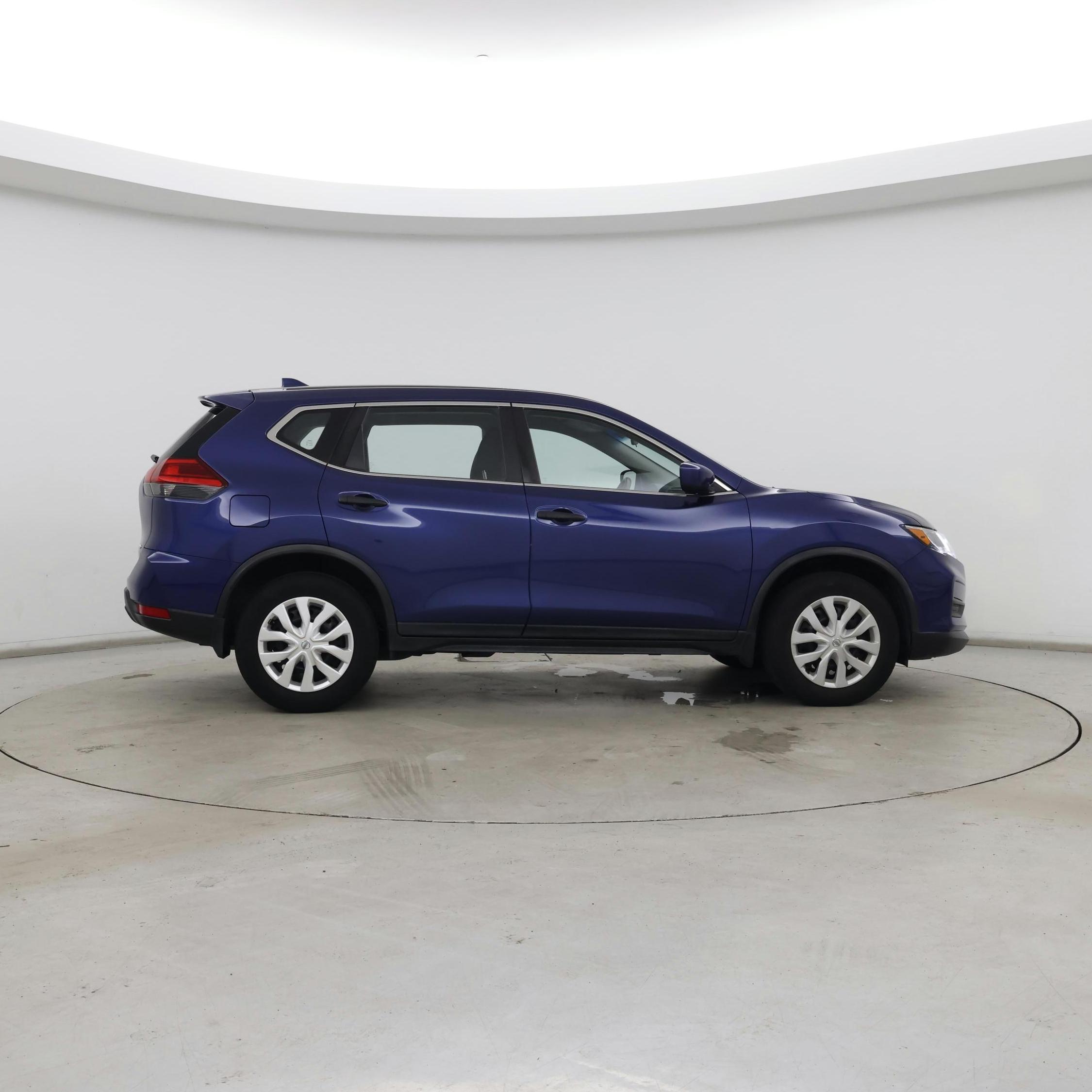 Thumbnail: 2017 Nissan Rogue - 7