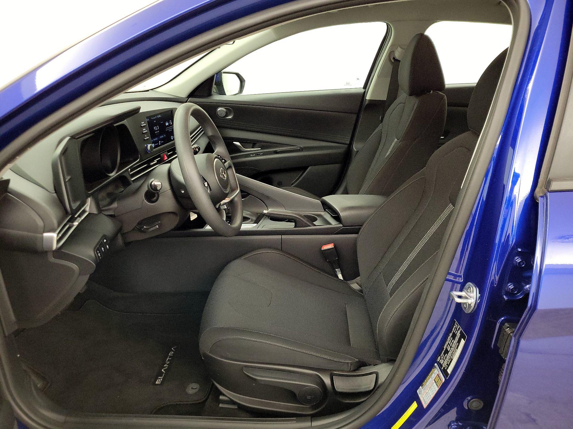 Thumbnail: 2021 Hyundai Elantra - 11