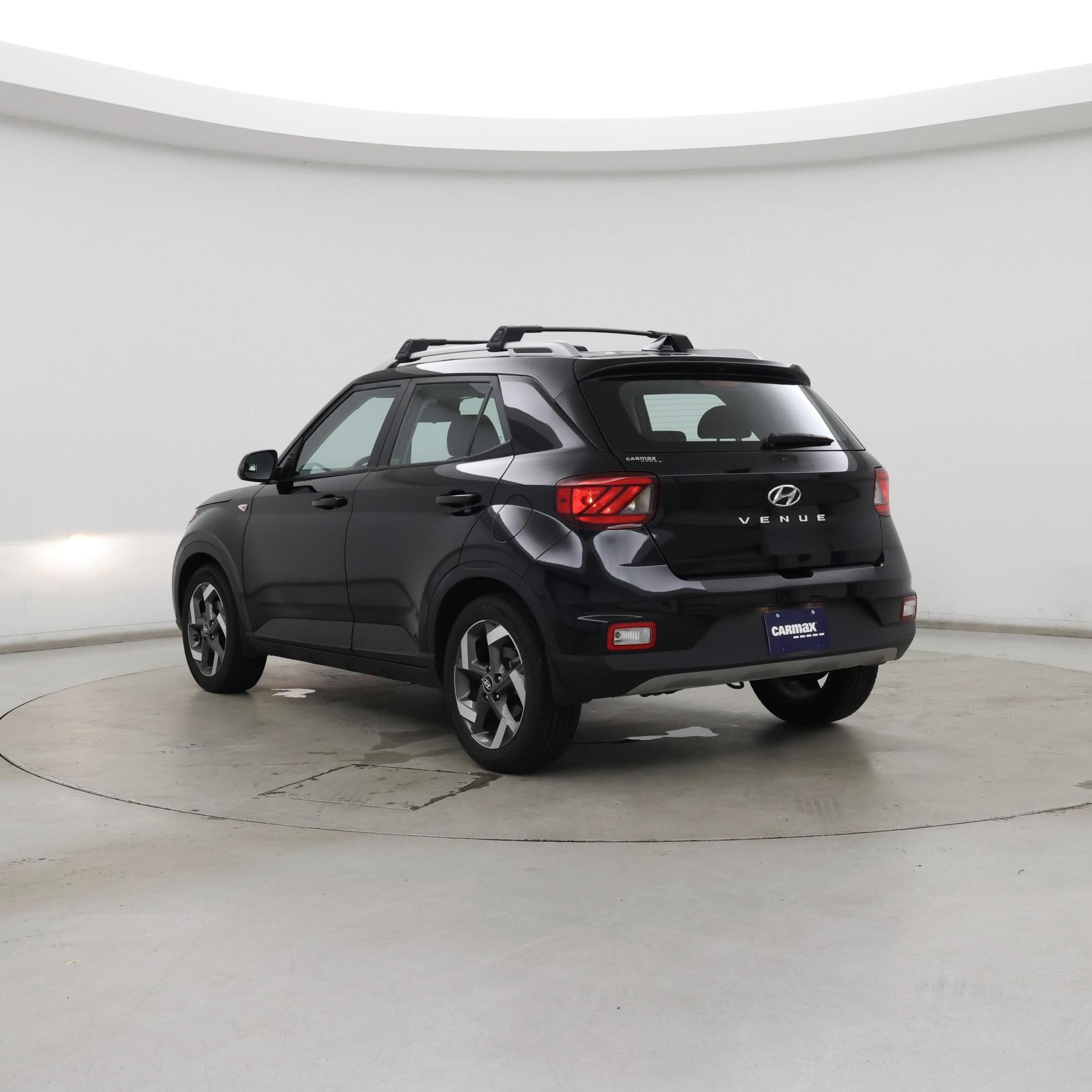 Thumbnail: 2022 Hyundai Venue - 2
