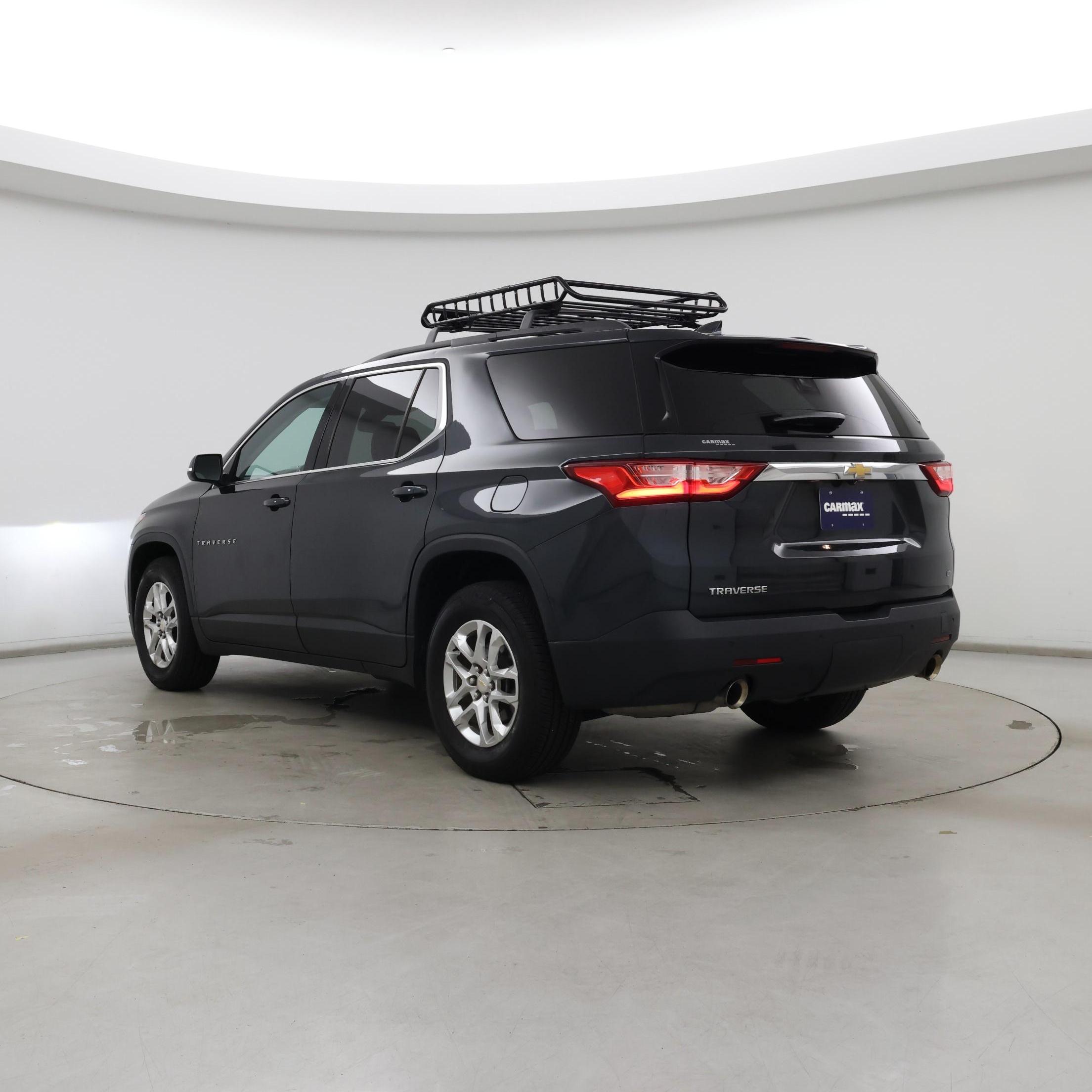 Thumbnail: 2021 Chevrolet Traverse - 2