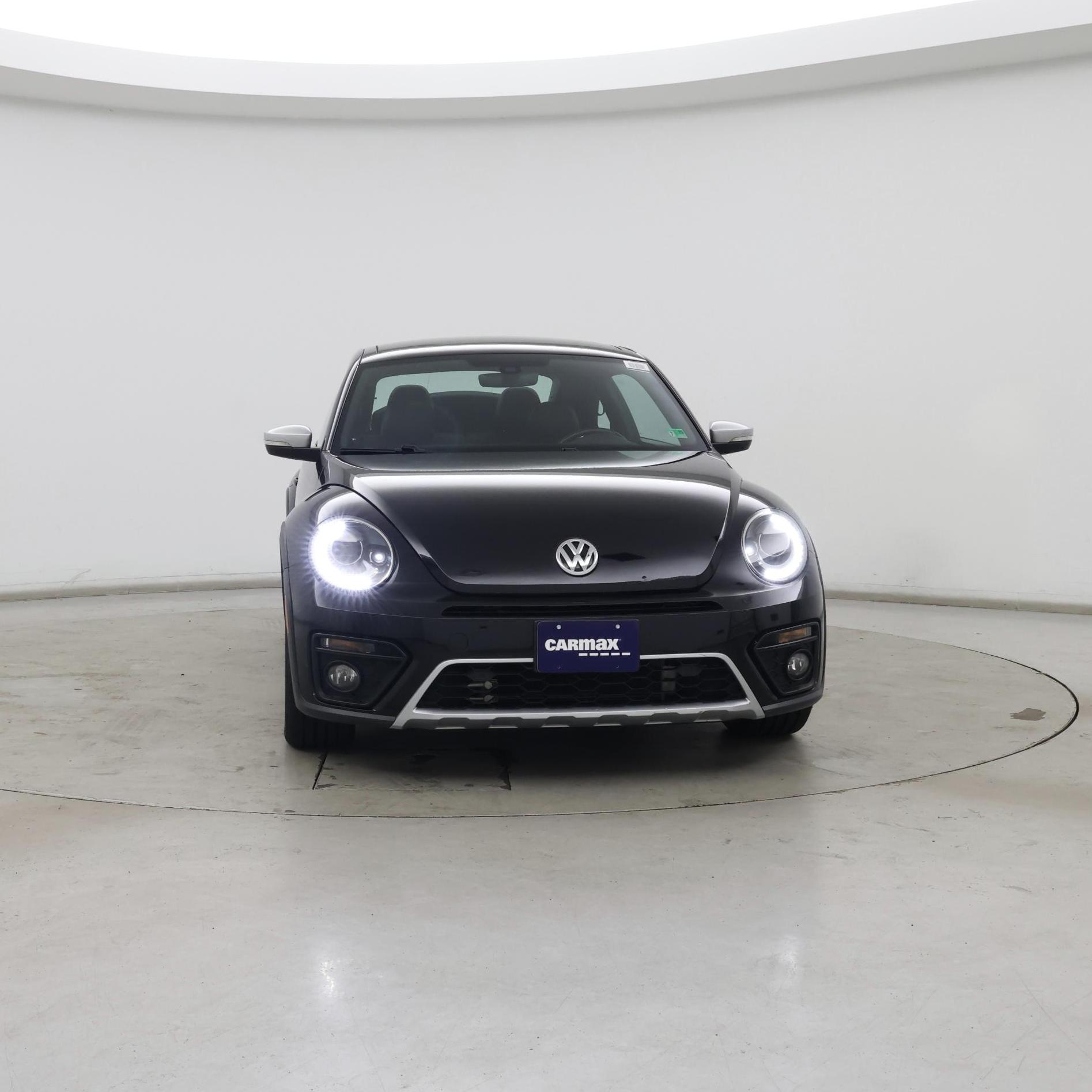 Thumbnail: 2018 Volkswagen Beetle - 5