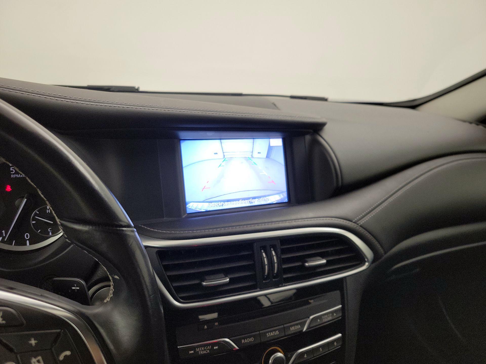 Thumbnail: 2018 INFINITI QX30 - 14
