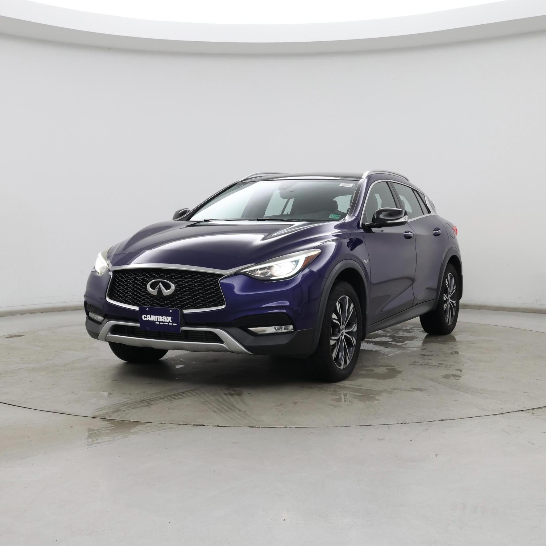 Thumbnail: 2018 INFINITI QX30 - 4