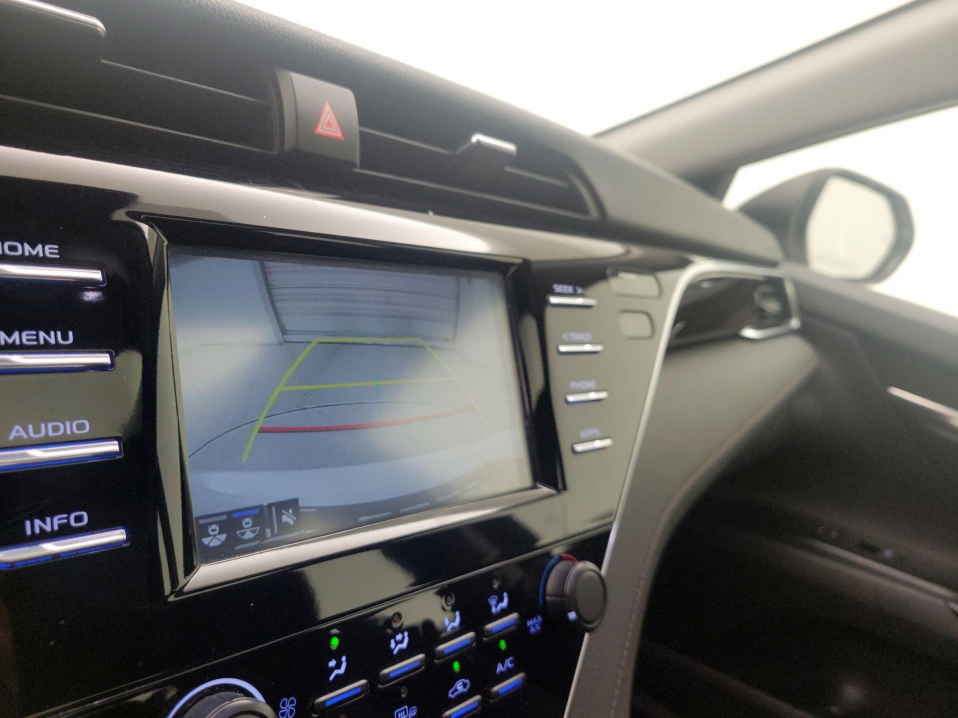 Thumbnail: 2018 Toyota Camry - 14