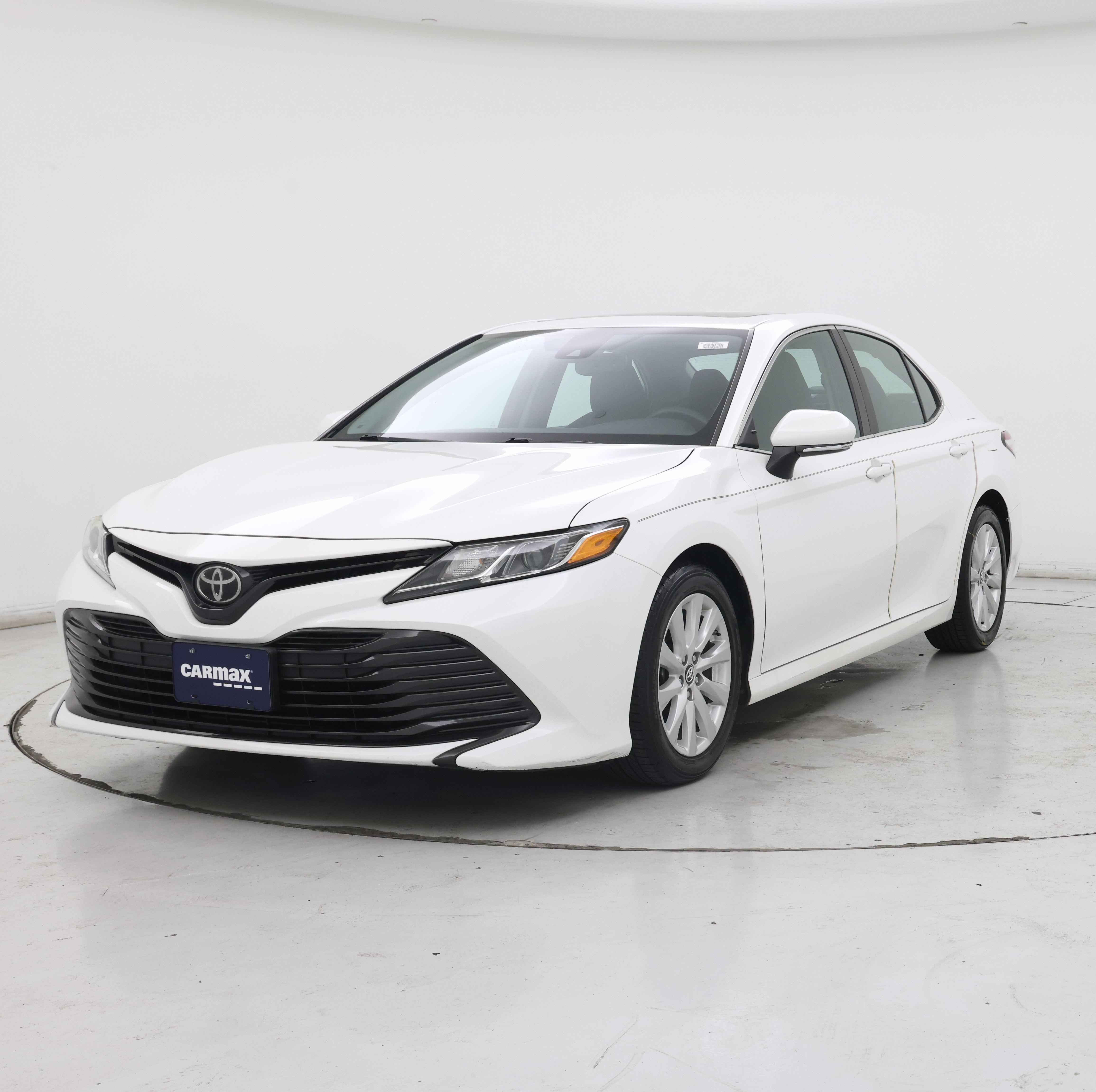 Thumbnail: 2018 Toyota Camry - 4