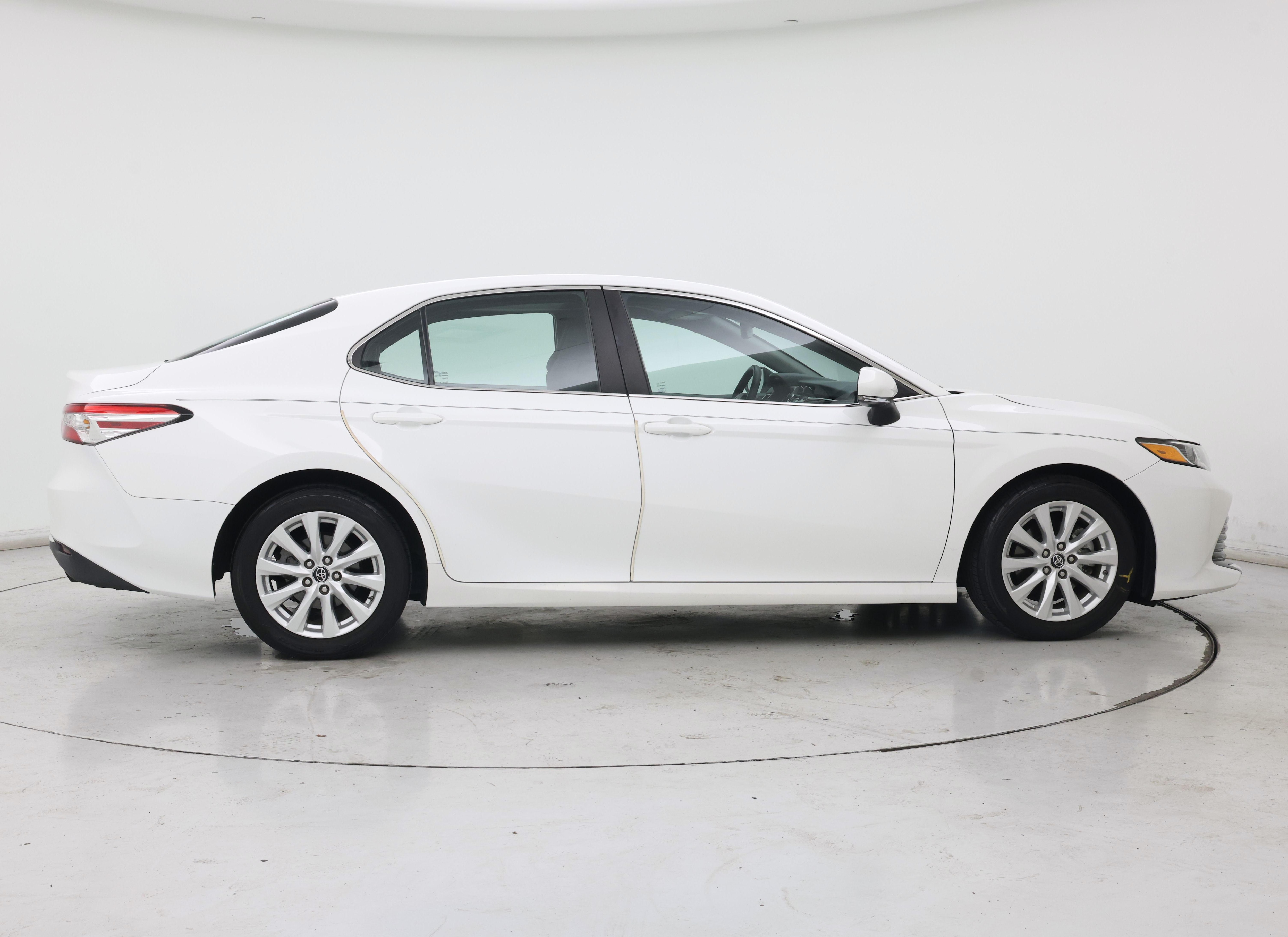 Thumbnail: 2018 Toyota Camry - 7