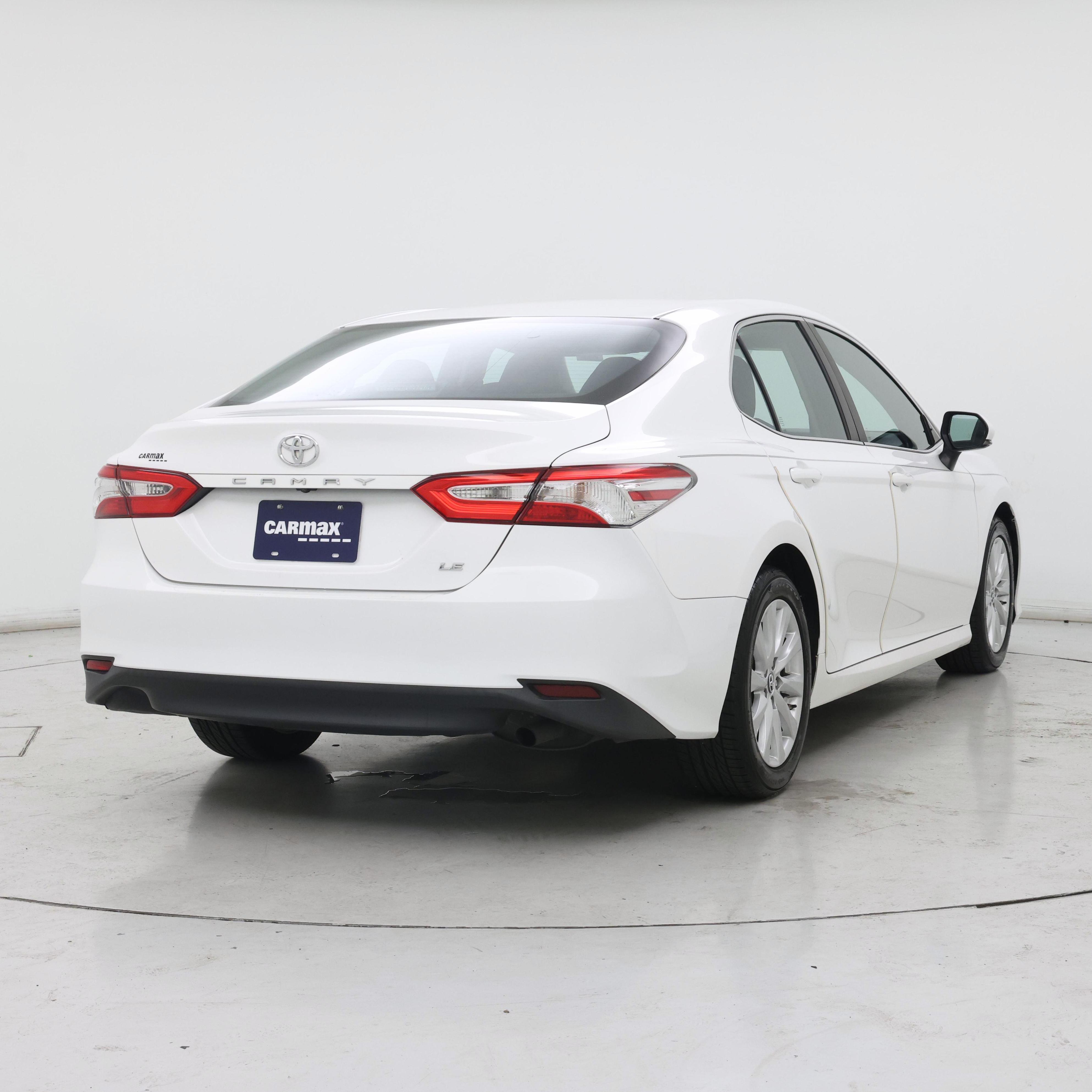 Thumbnail: 2018 Toyota Camry - 8