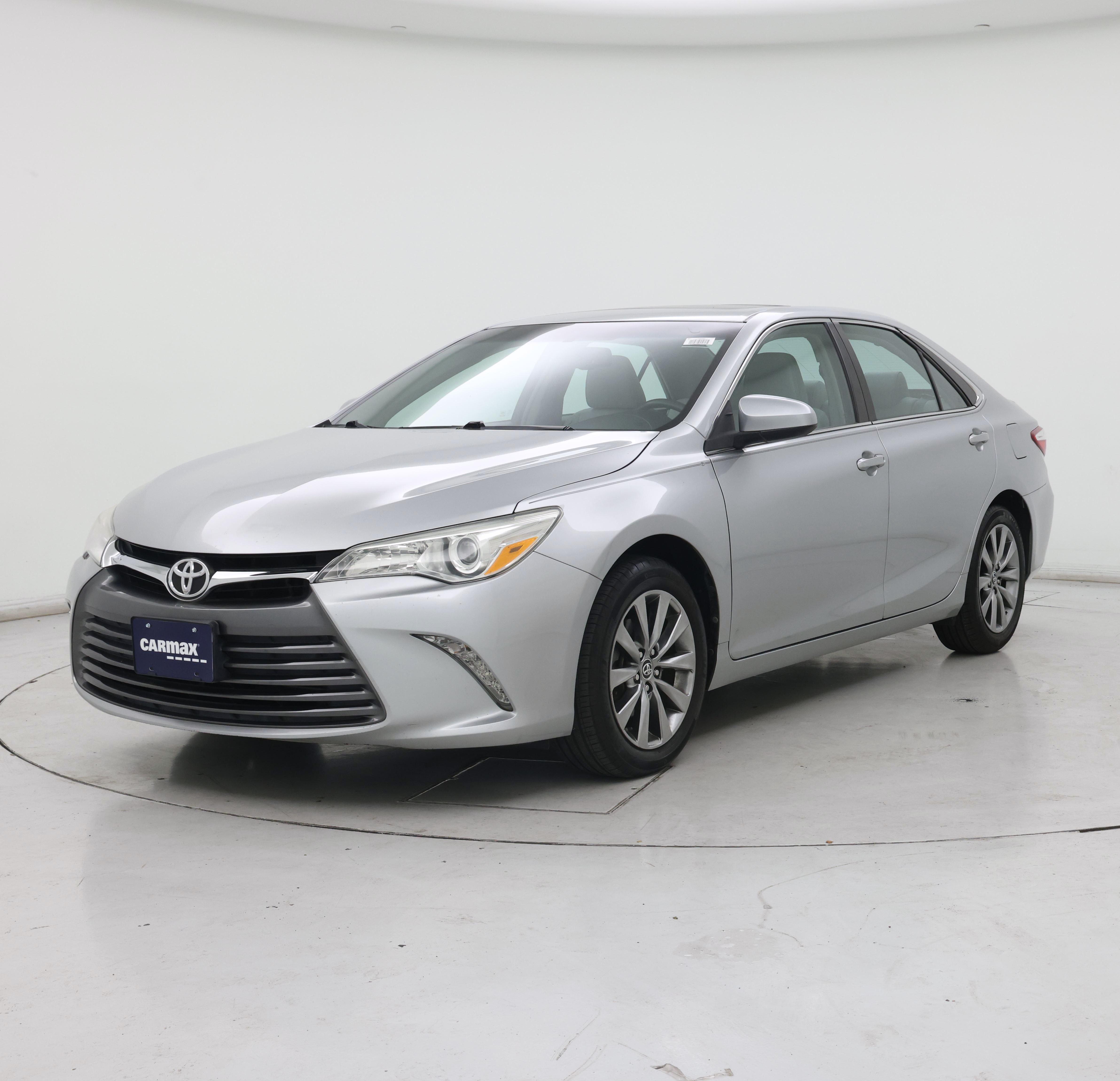 Thumbnail: 2016 Toyota Camry - 4