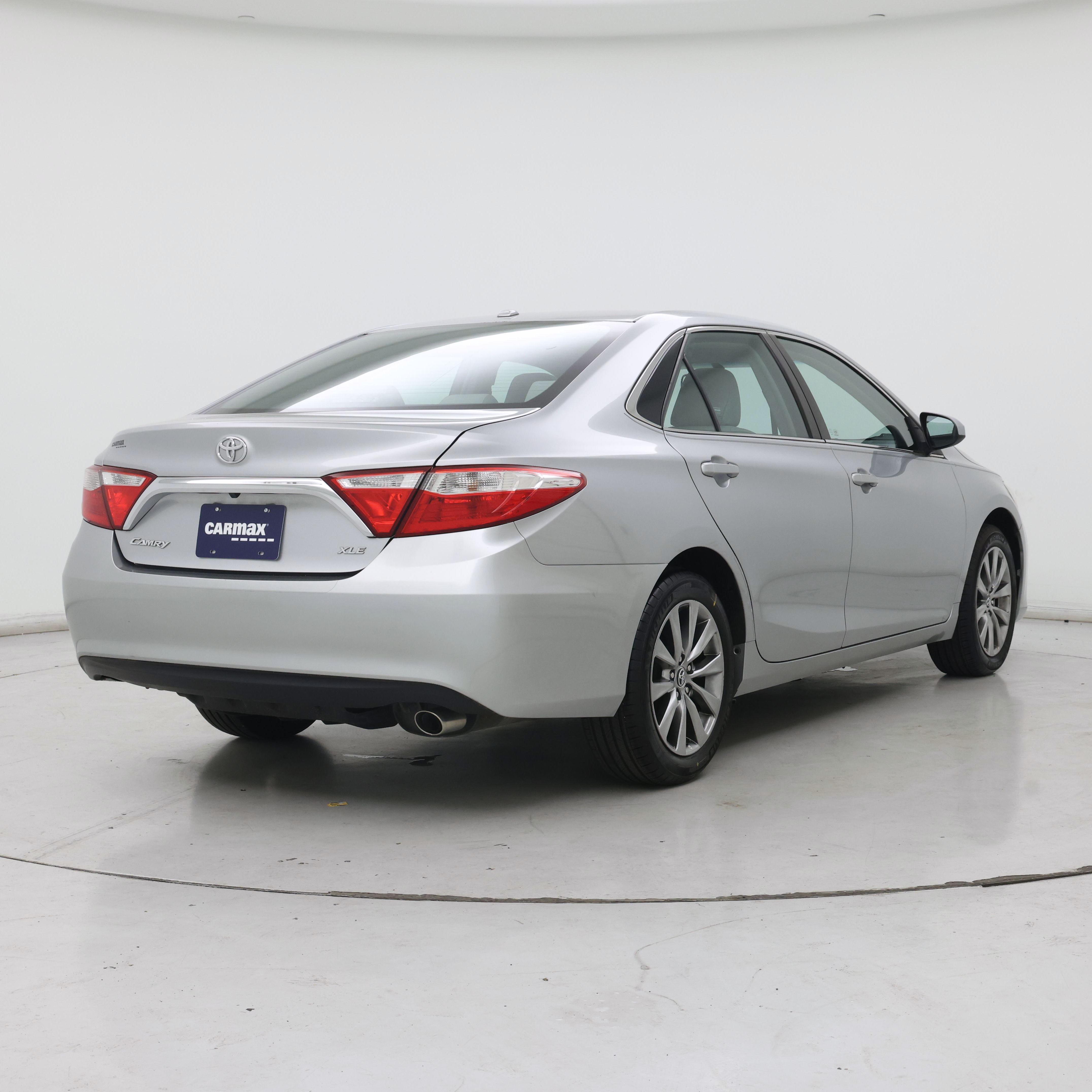Thumbnail: 2016 Toyota Camry - 8