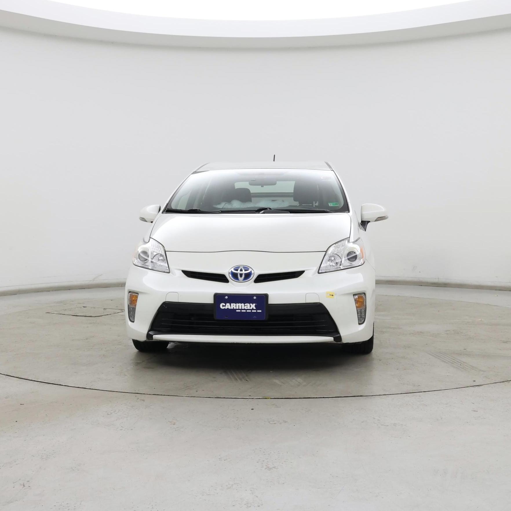 Thumbnail: 2015 Toyota Prius - 5
